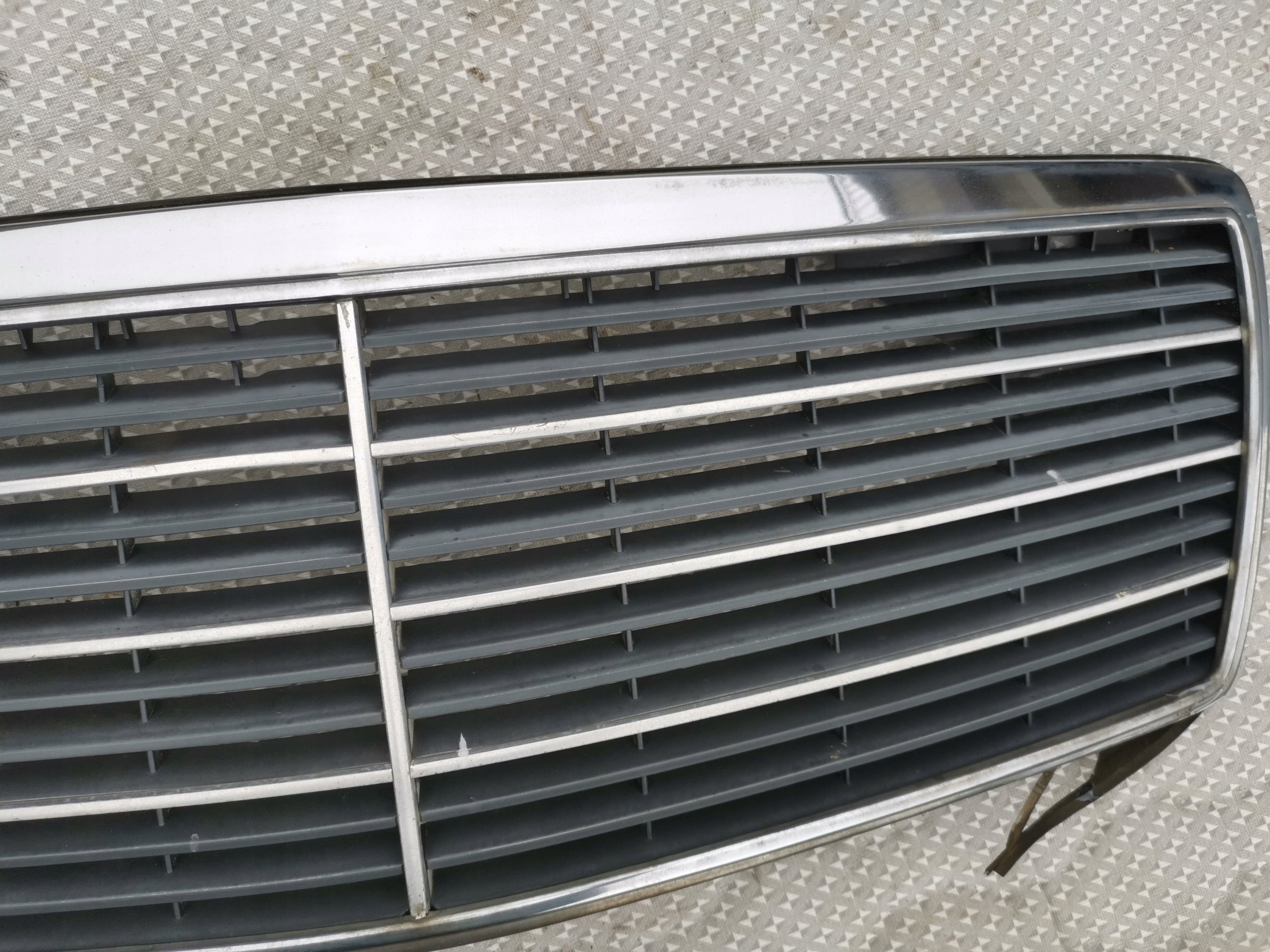 Kühlergrill Mercedes W140 FRONTGRILL A1401408881 Kühlergitter