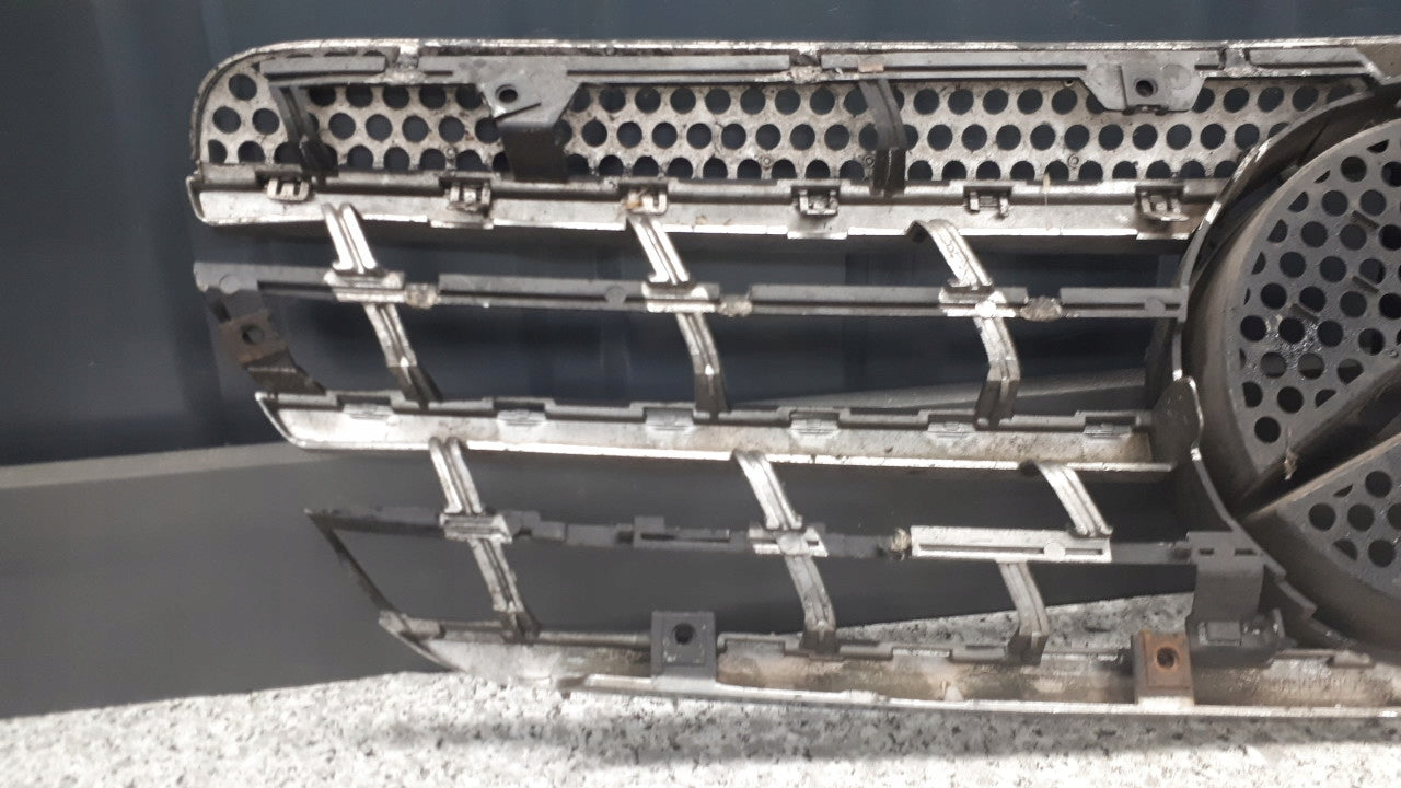 Kühlergrill Mercedes W163 FRONTGRILL A1638800985 Kühlergitter