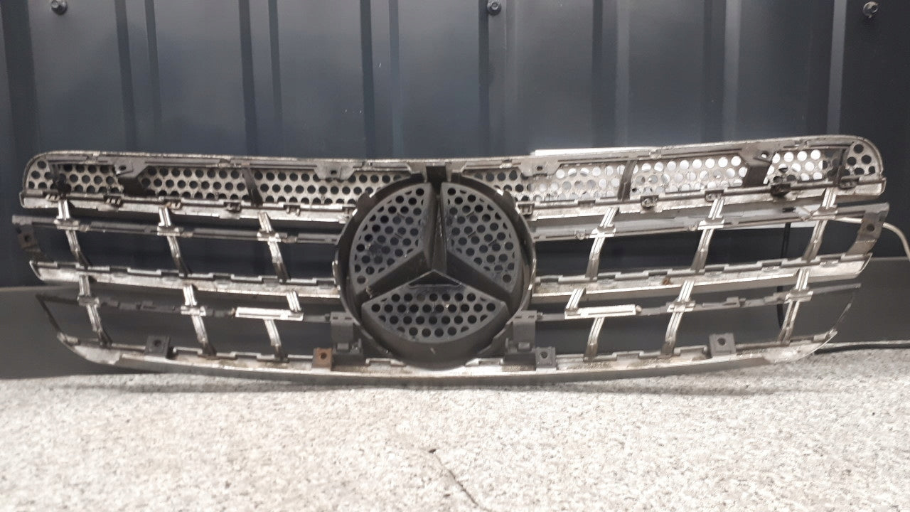 Kühlergrill Mercedes W163 FRONTGRILL A1638800985 Kühlergitter