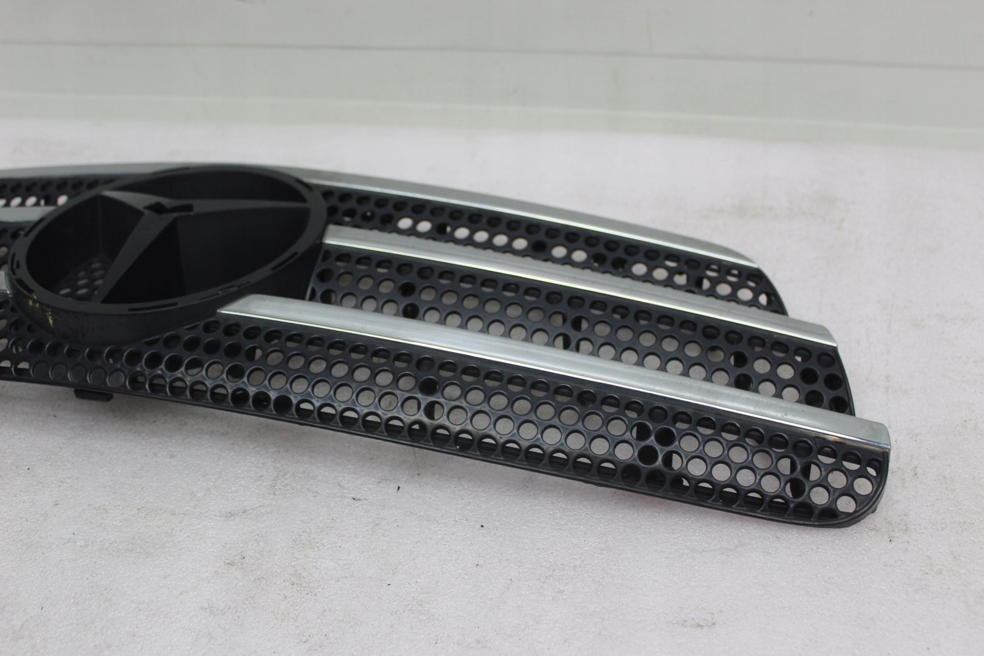 Kühlergrill Mercedes W163 FRONTGRILL A1638800985 Kühlergitter