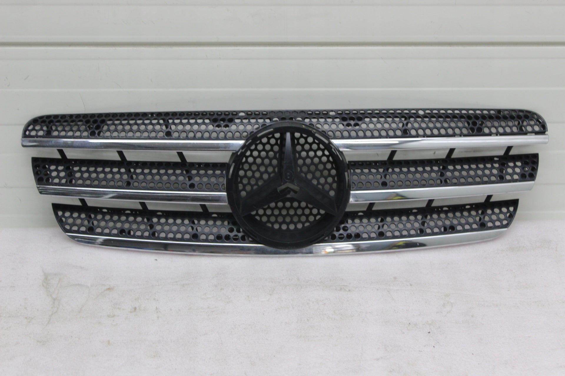 Kühlergrill Mercedes W163 FRONTGRILL A1638800985 Kühlergitter