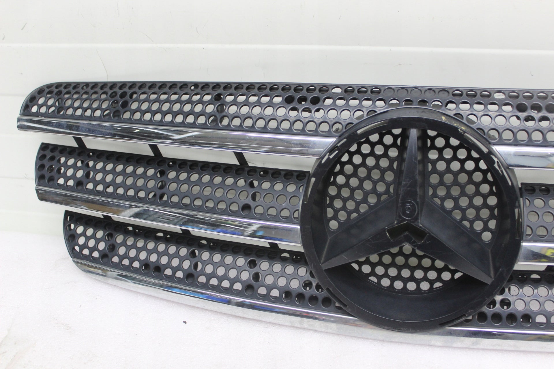 Kühlergrill Mercedes W163 FRONTGRILL A1638800985 Kühlergitter