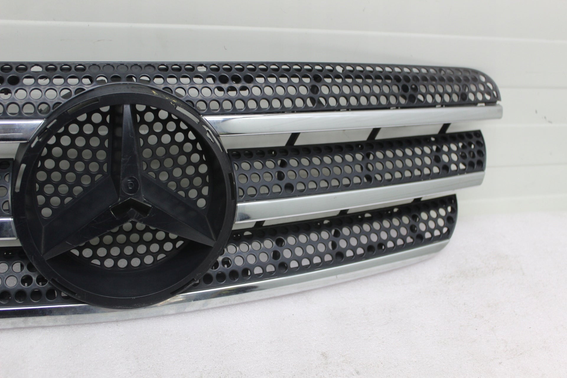 Kühlergrill Mercedes W163 FRONTGRILL A1638800985 Kühlergitter