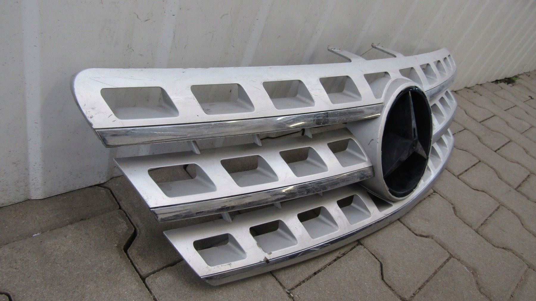 Kühlergrill Mercedes W164 FRONTGRILL A1648880923 Kühlergitter