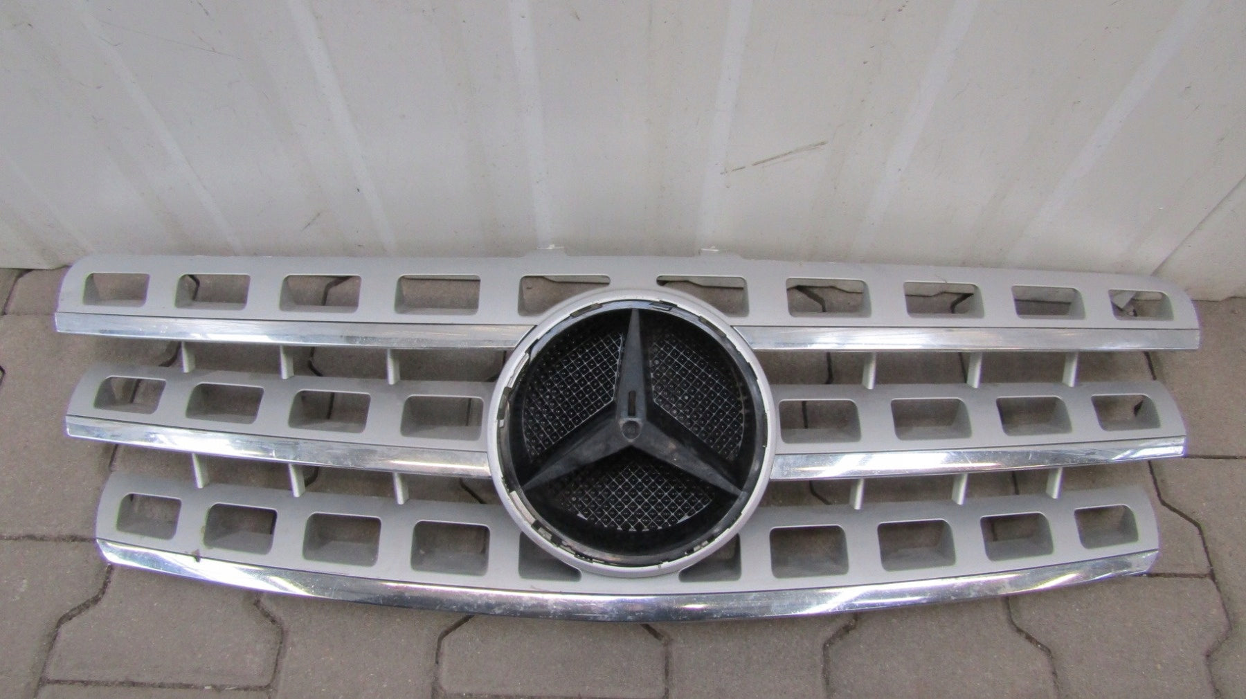 Kühlergrill Mercedes W164 FRONTGRILL A1648880923 Kühlergitter