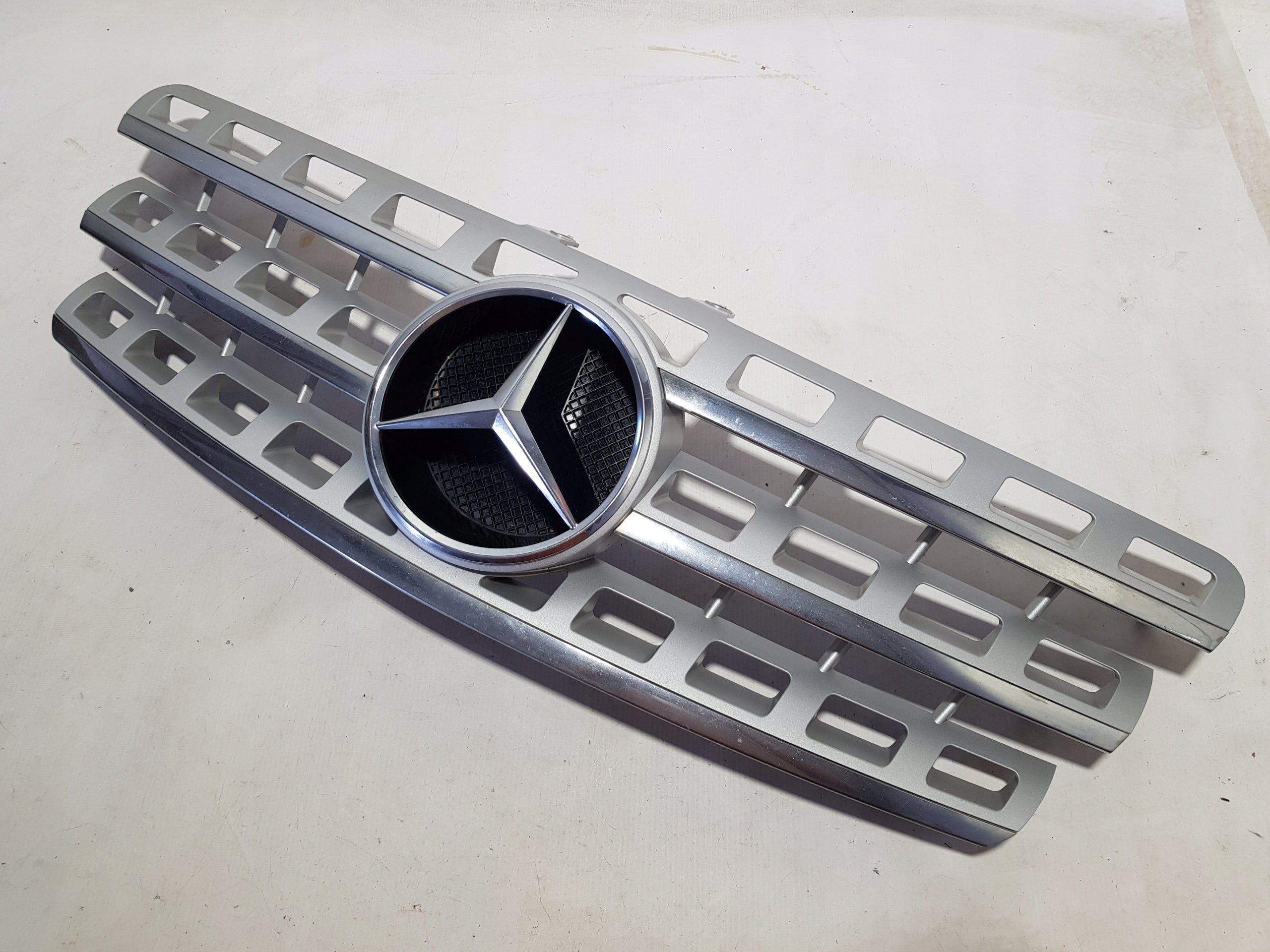 Kühlergrill Mercedes W164 FRONTGRILL A1648880923 Kühlergitter