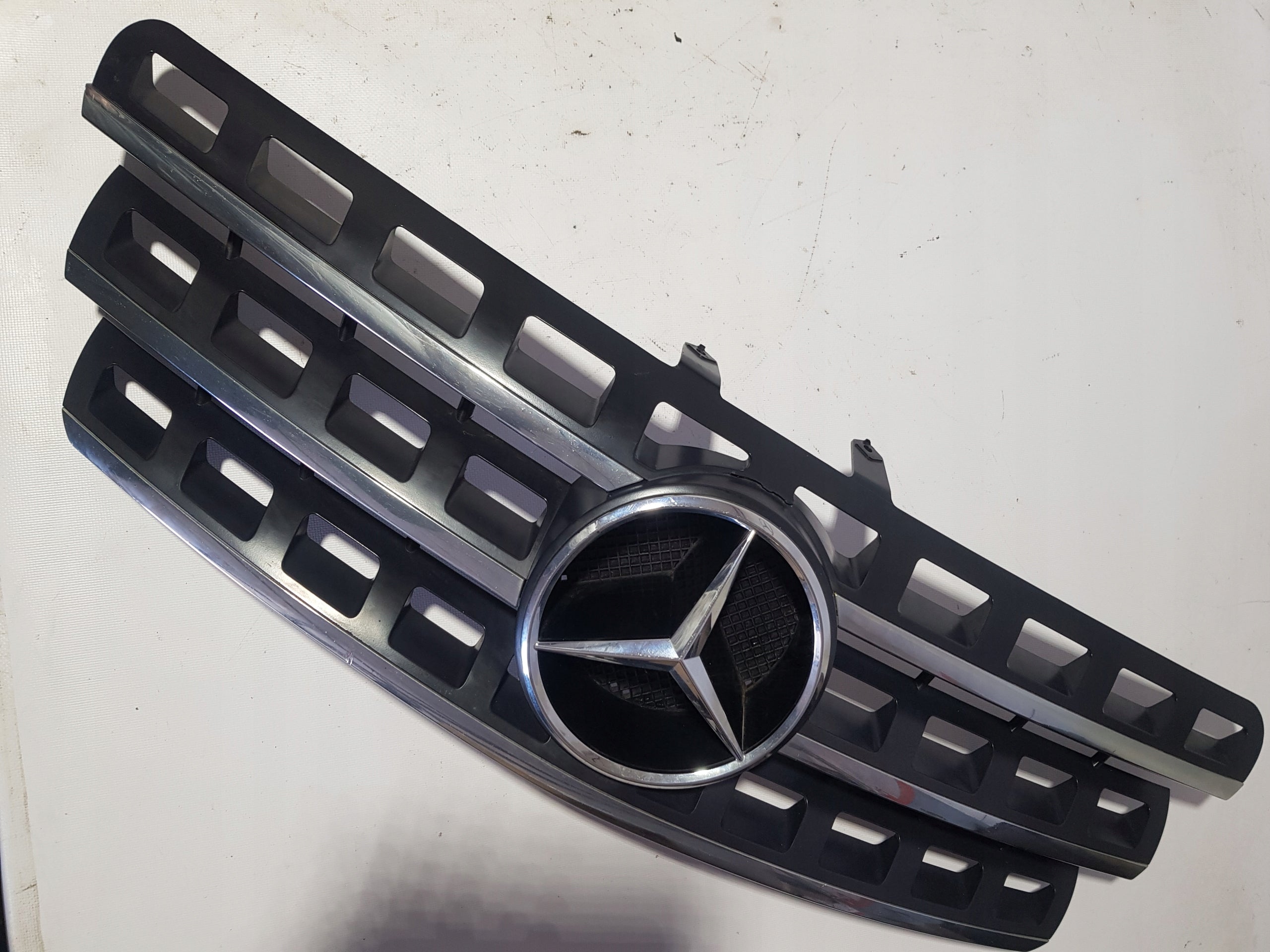  Kühlergrill Mercedes W164 FRONTGRILL A1648880923 Kühlergitter product image