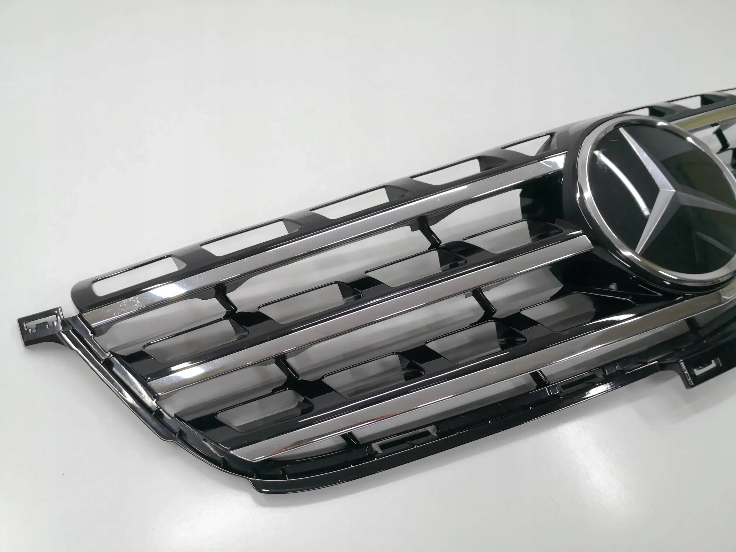 Kühlergrill Mercedes W166 FRONTGRILL A1648880411 Kühlergitter