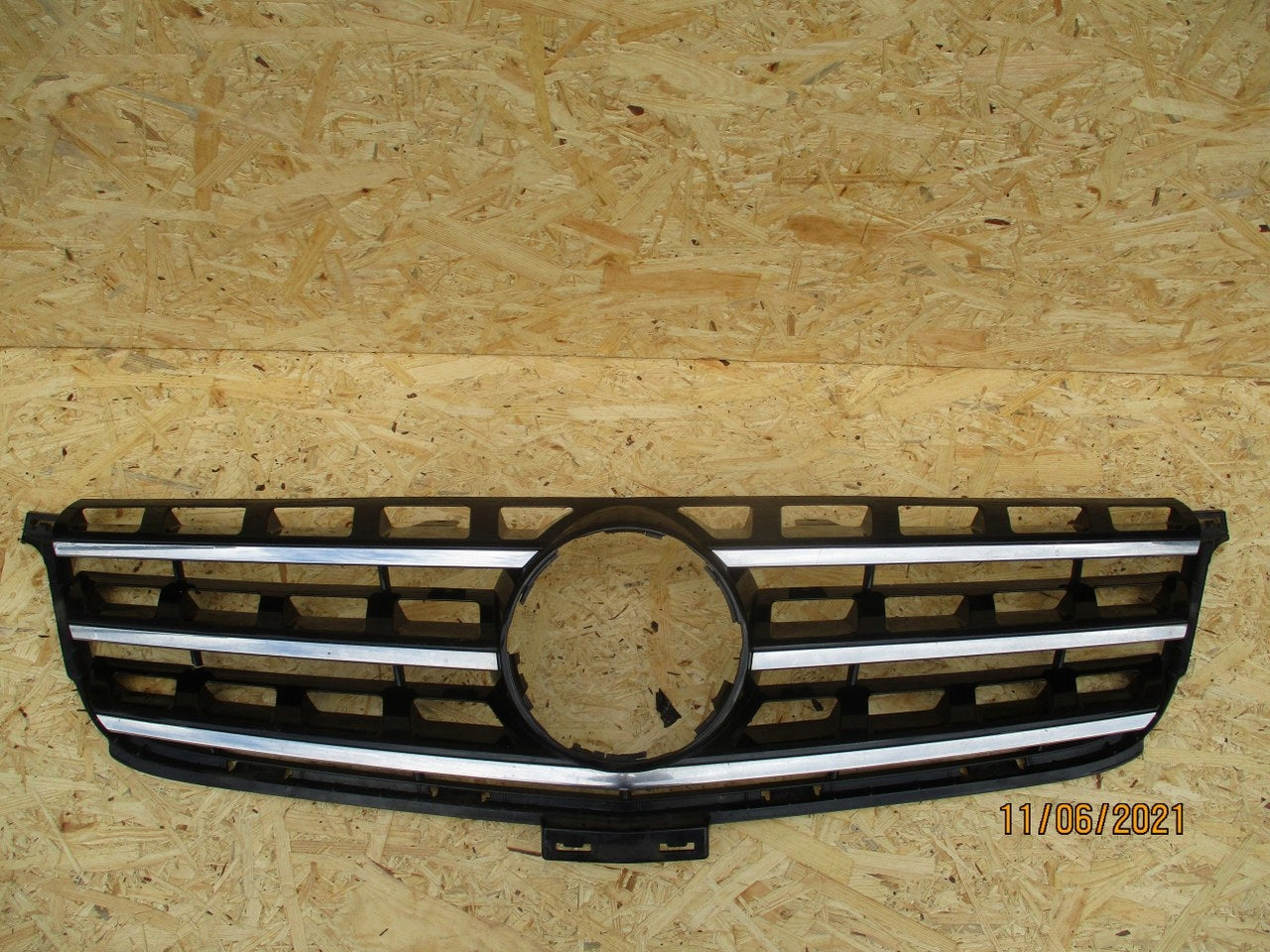  Kühlergrill Mercedes W166 A166 FRONTGRILL A1668800123 Kühlergitter product image