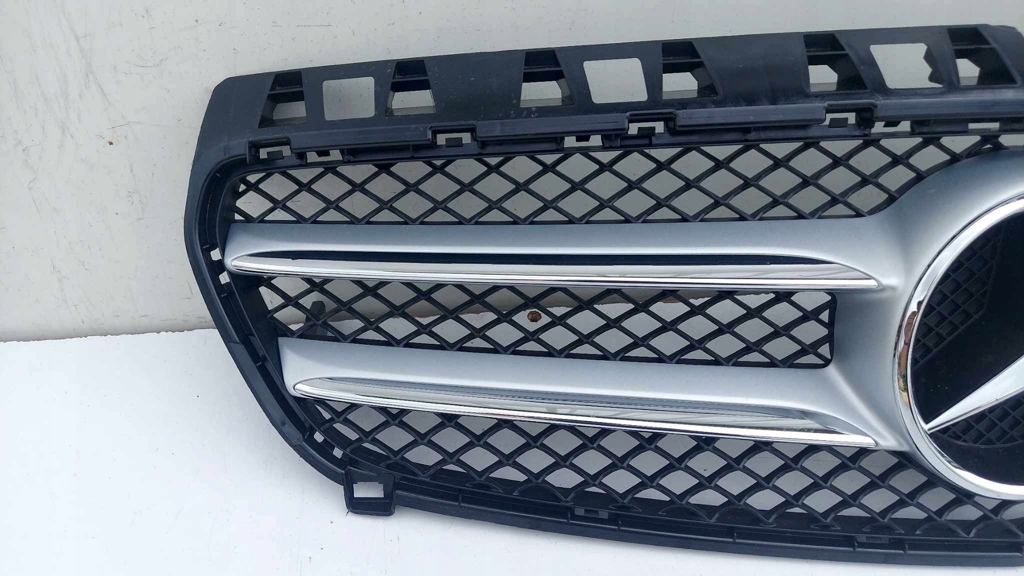 Kühlergrill Mercedes W176 FRONTGRILL A1768880260 Kühlergitter