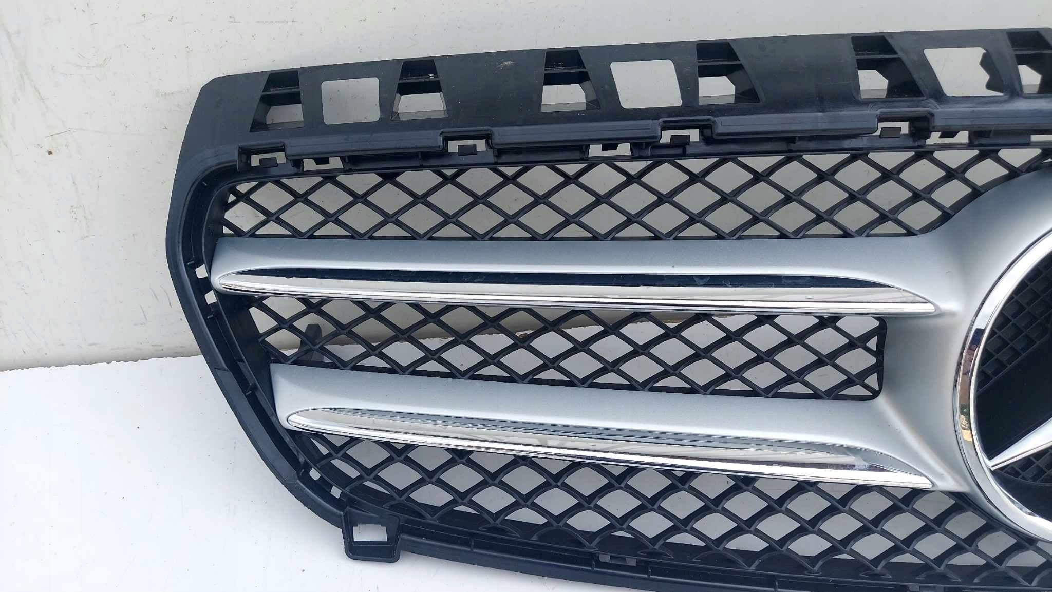 Kühlergrill Mercedes W176 FRONTGRILL A1768880260 Kühlergitter