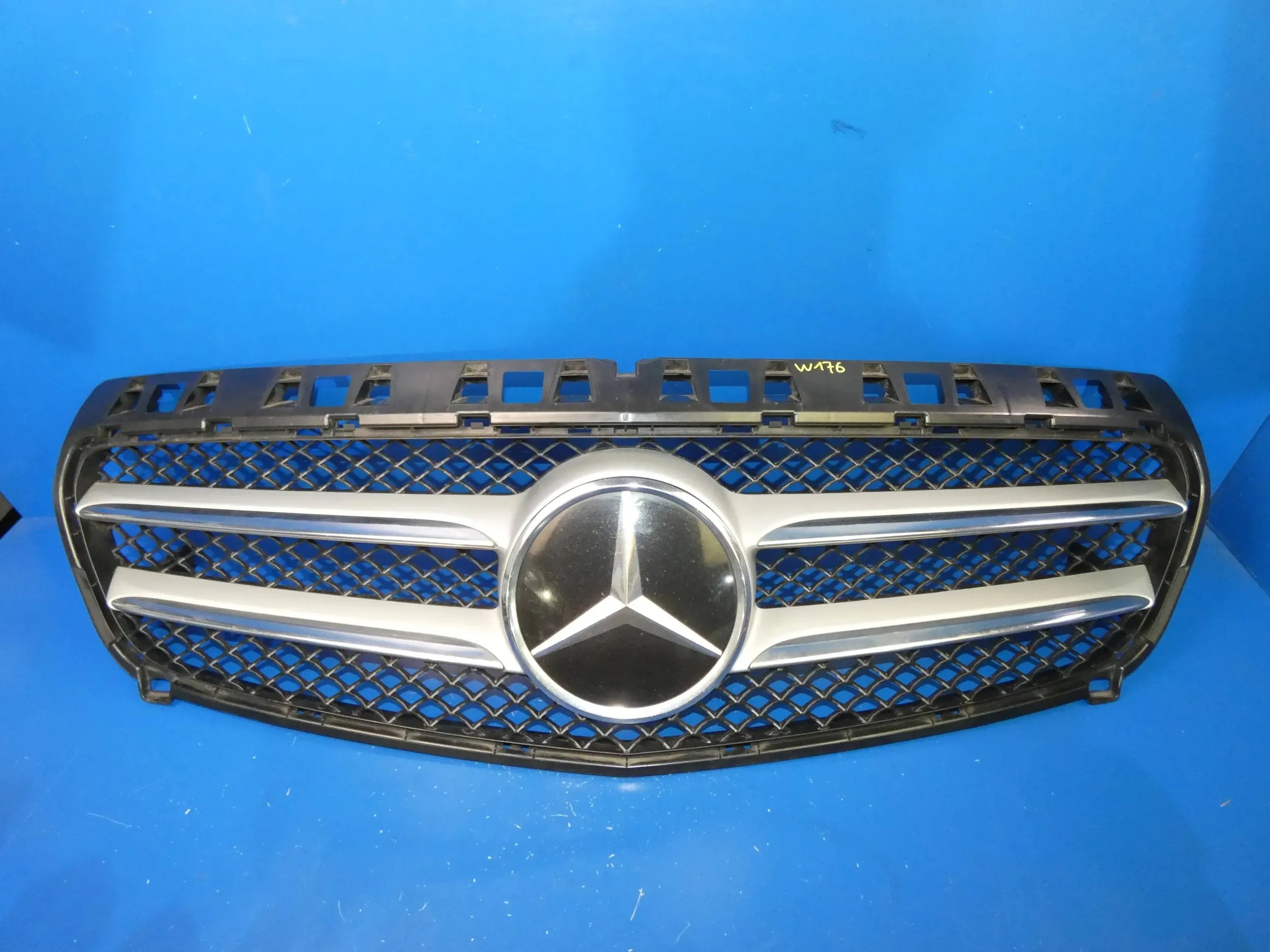  Kühlergrill Mercedes W176 FRONTGRILL Kühlergitter product image