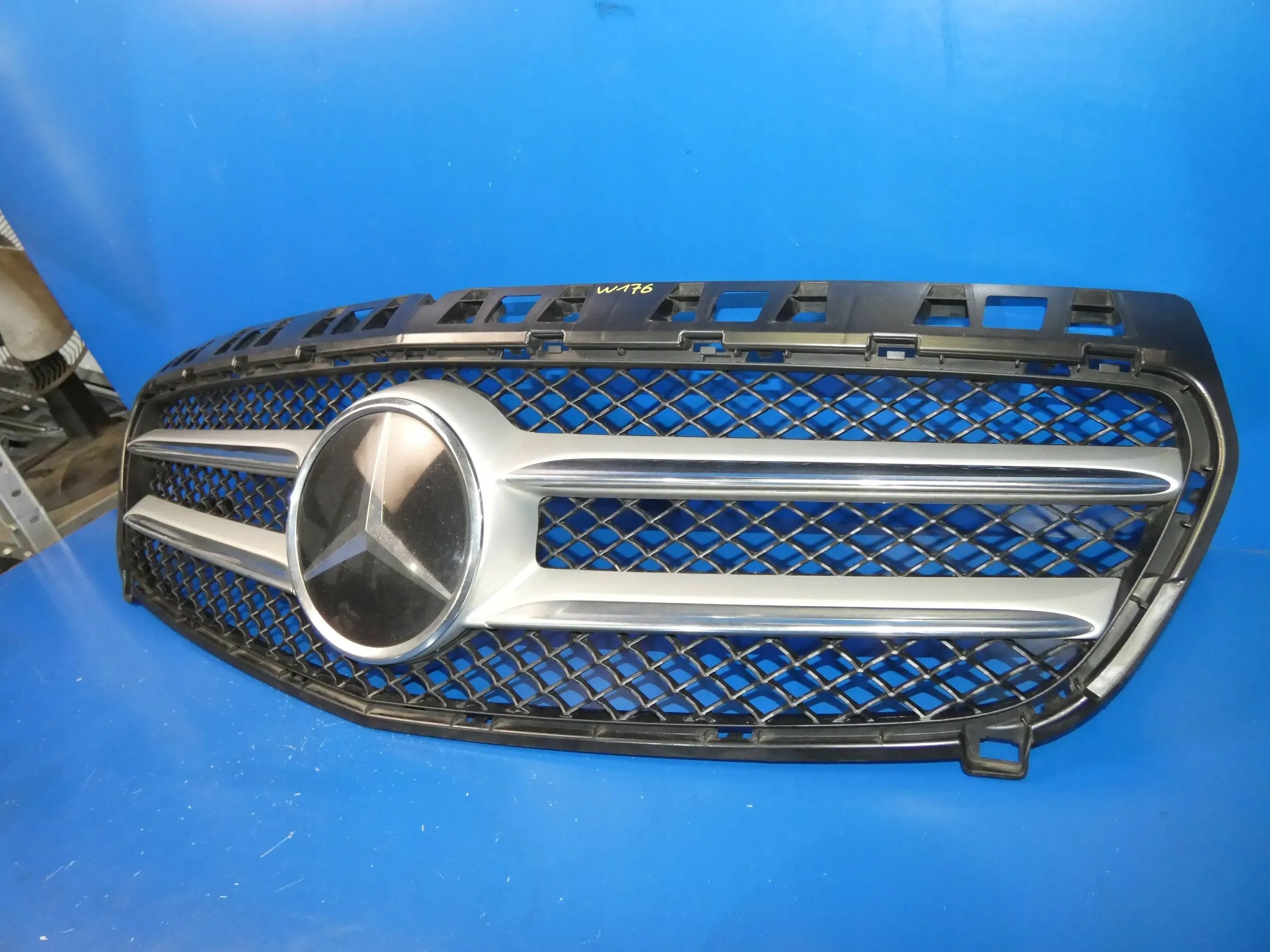 Kühlergrill Mercedes W176 FRONTGRILL Kühlergitter