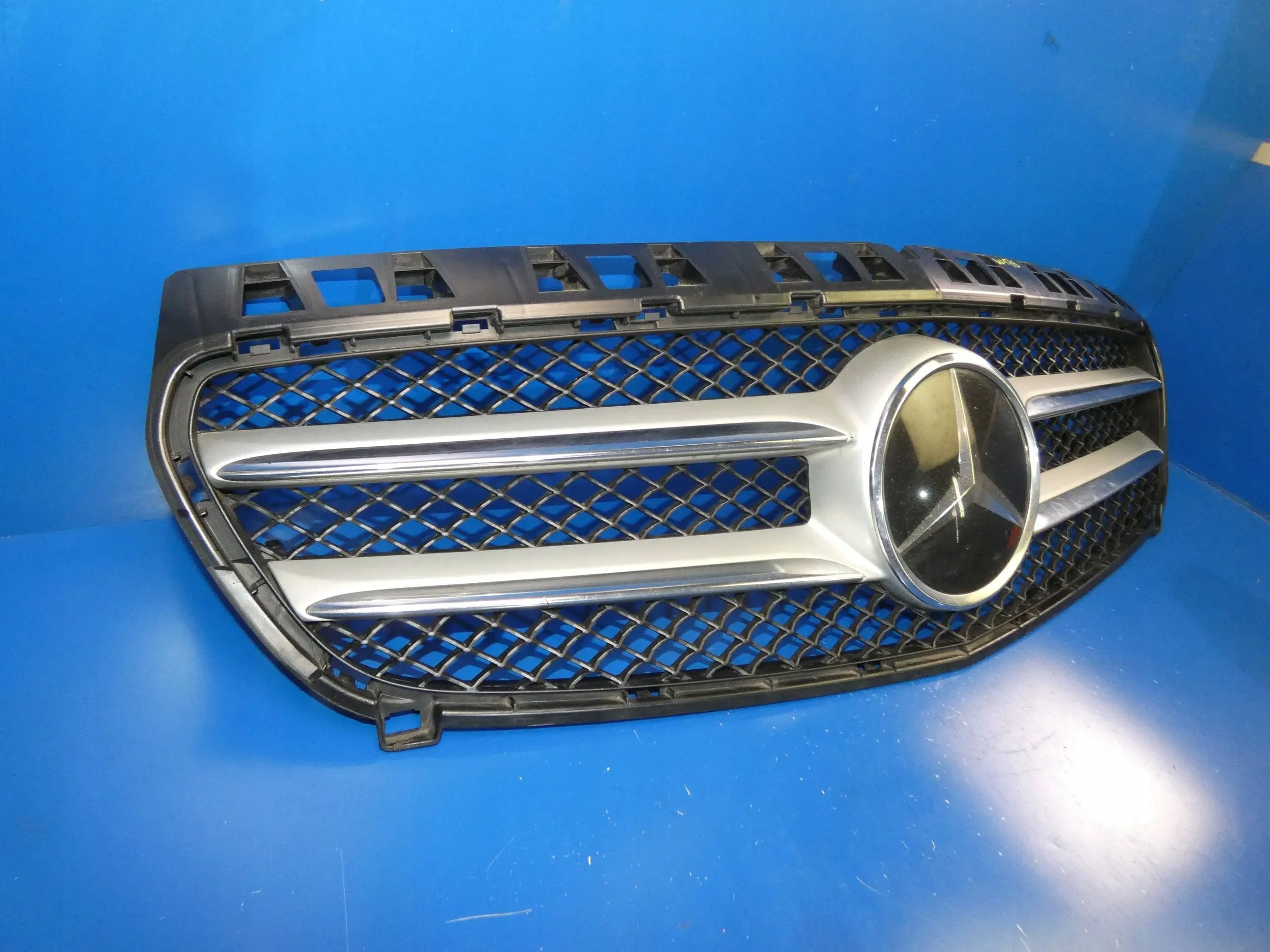 Kühlergrill Mercedes W176 FRONTGRILL Kühlergitter