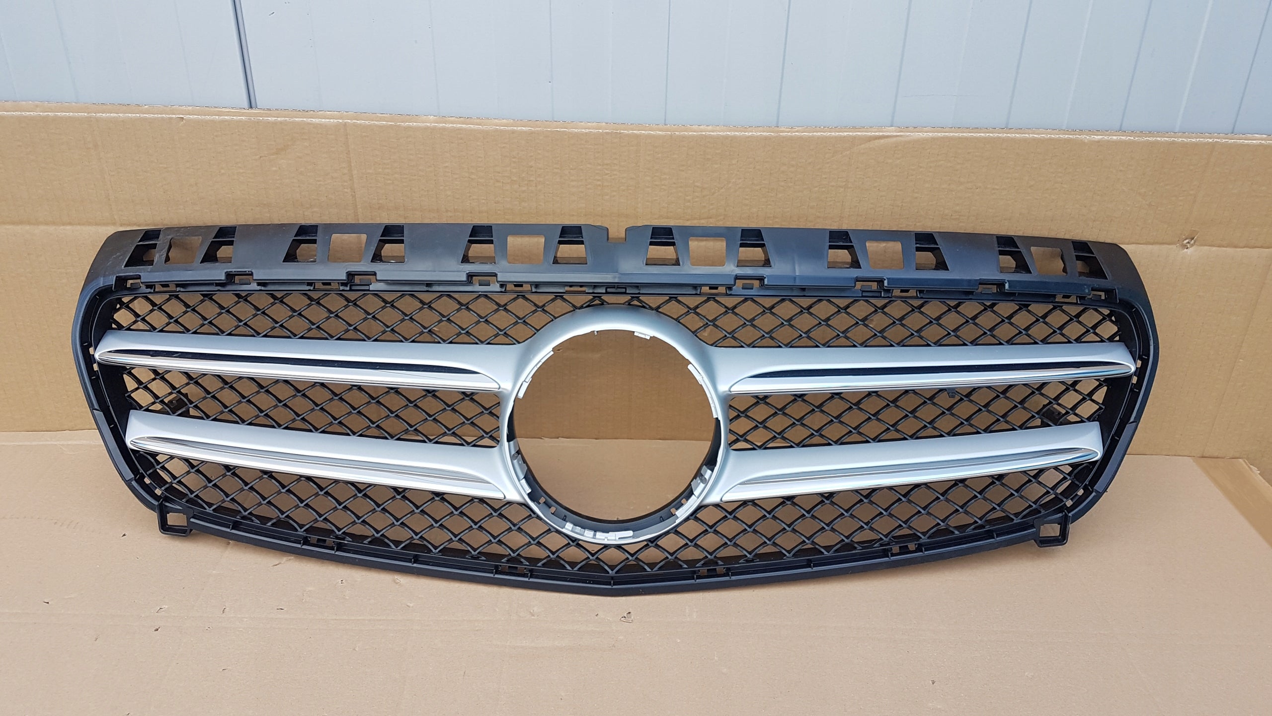 Kühlergrill Mercedes W176 FRONTGRILL Kühlergitter