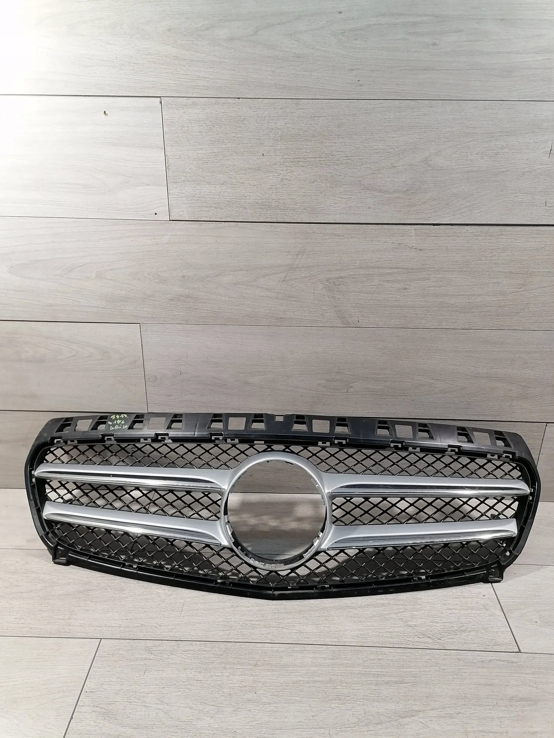 Kühlergrill Mercedes W176 A176 FRONTGRILL A1768880260 Kühlergitter