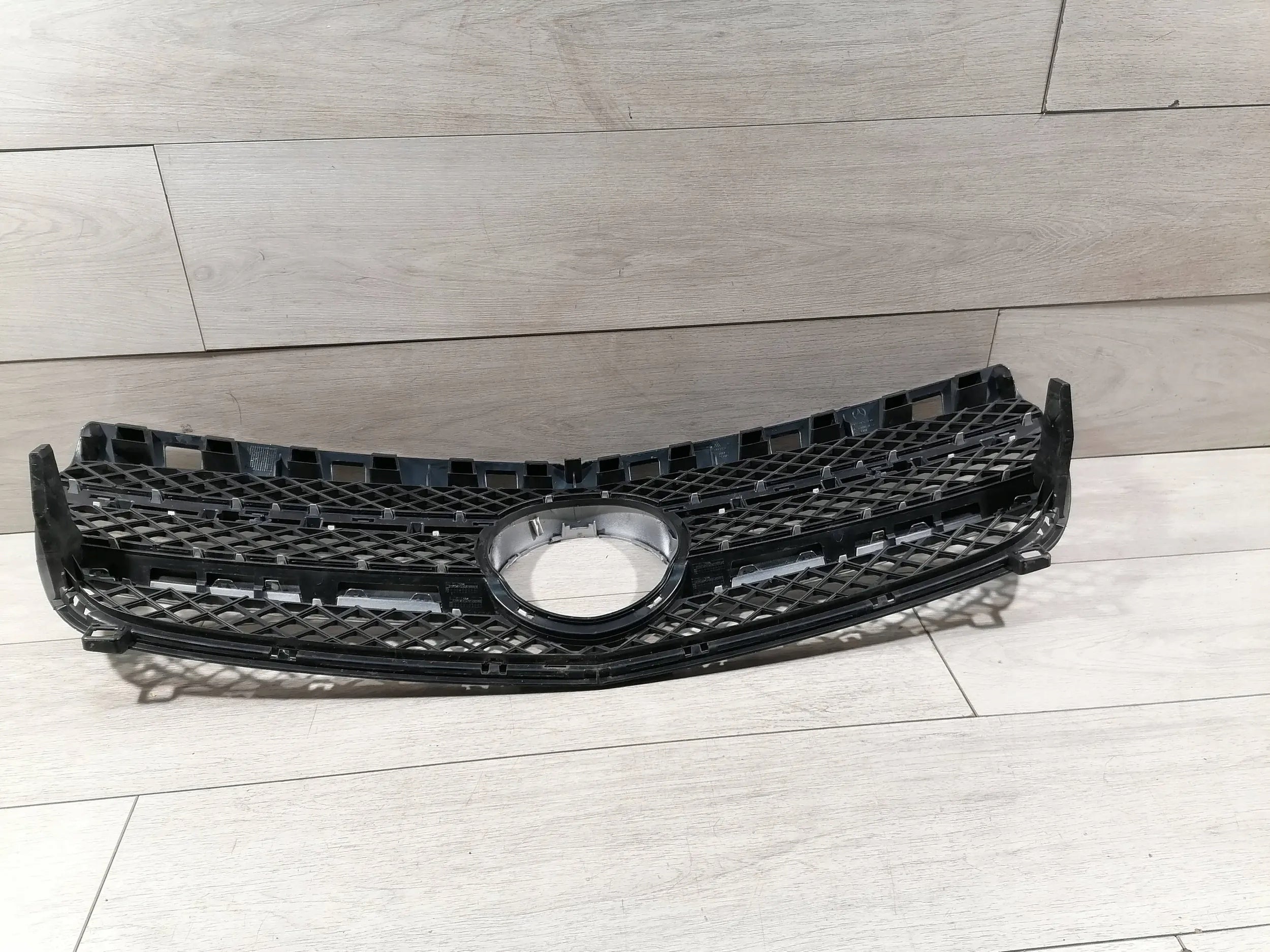 Kühlergrill Mercedes W176 A176 FRONTGRILL A1768880260 Kühlergitter