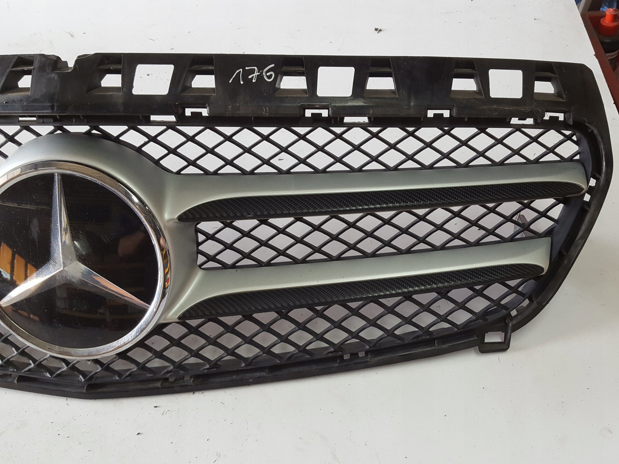 Kühlergrill Mercedes A176 W176 FRONTGRILL A1768880260 Kühlergitter