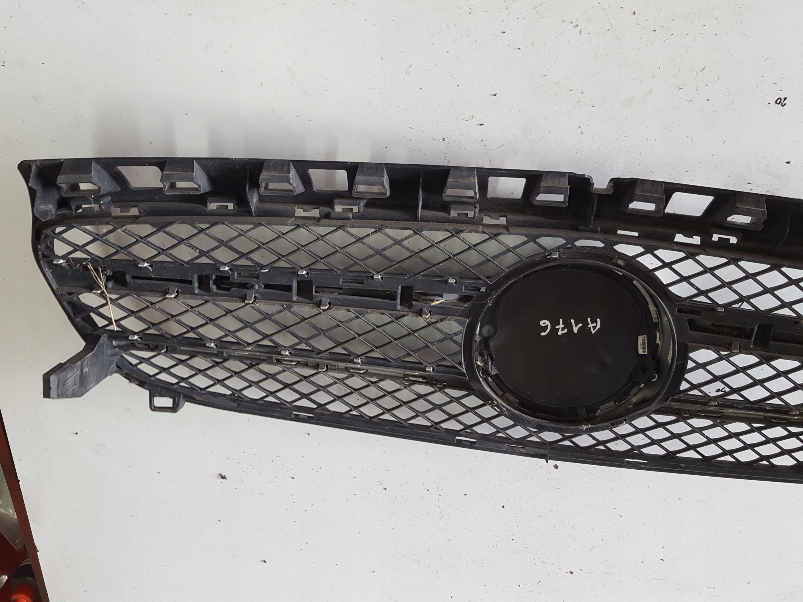 Kühlergrill Mercedes A176 W176 FRONTGRILL A1768880260 Kühlergitter