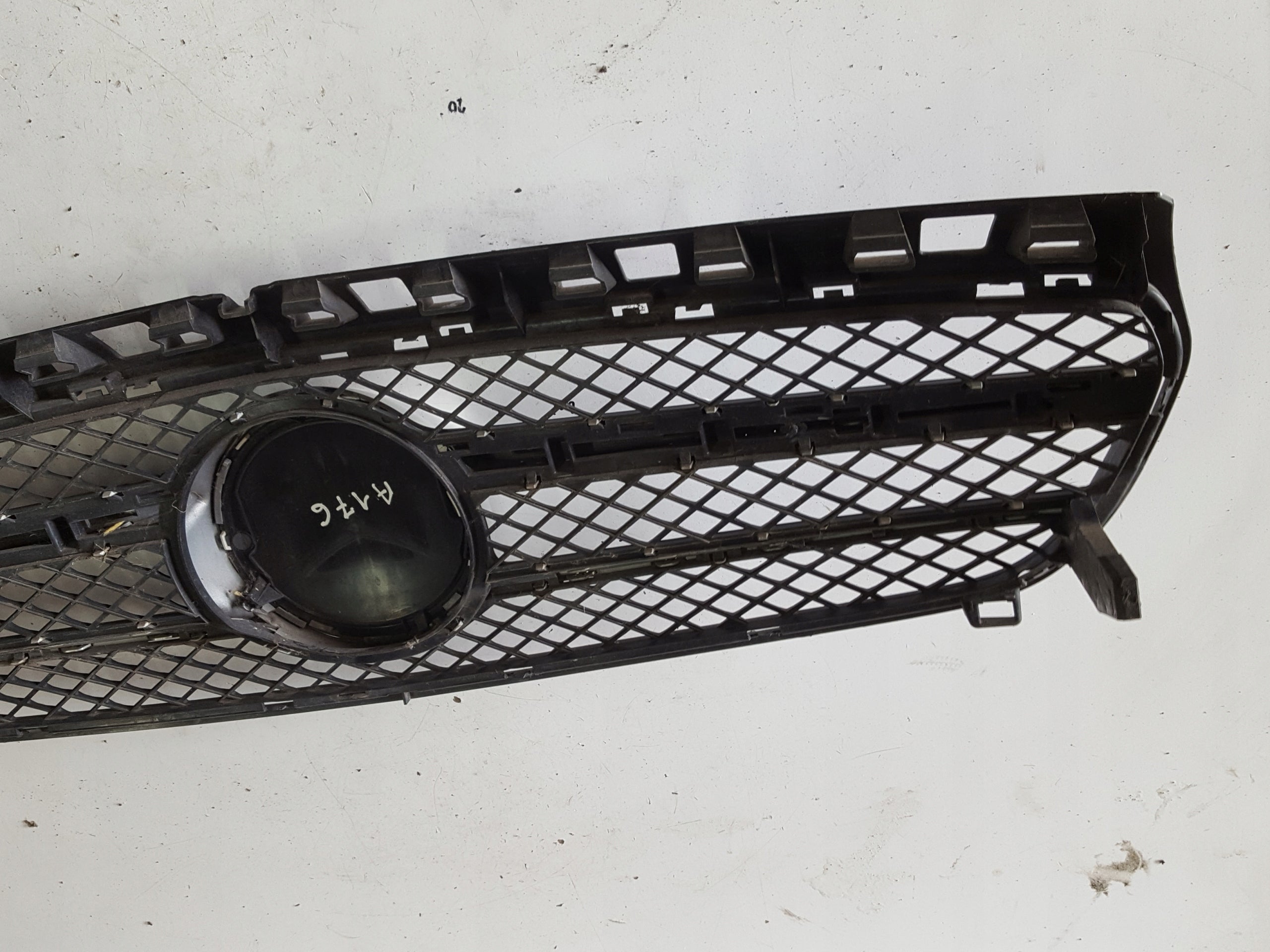 Kühlergrill Mercedes A176 W176 FRONTGRILL A1768880260 Kühlergitter