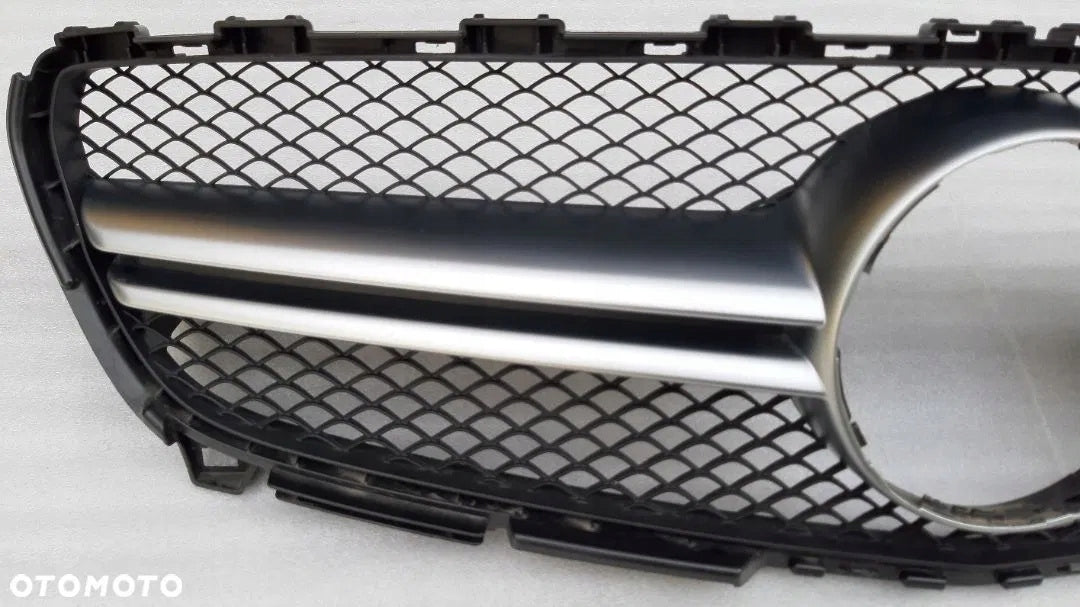 Kühlergrill Mercedes W176 FRONTGRILL A176880100 Kühlergitter