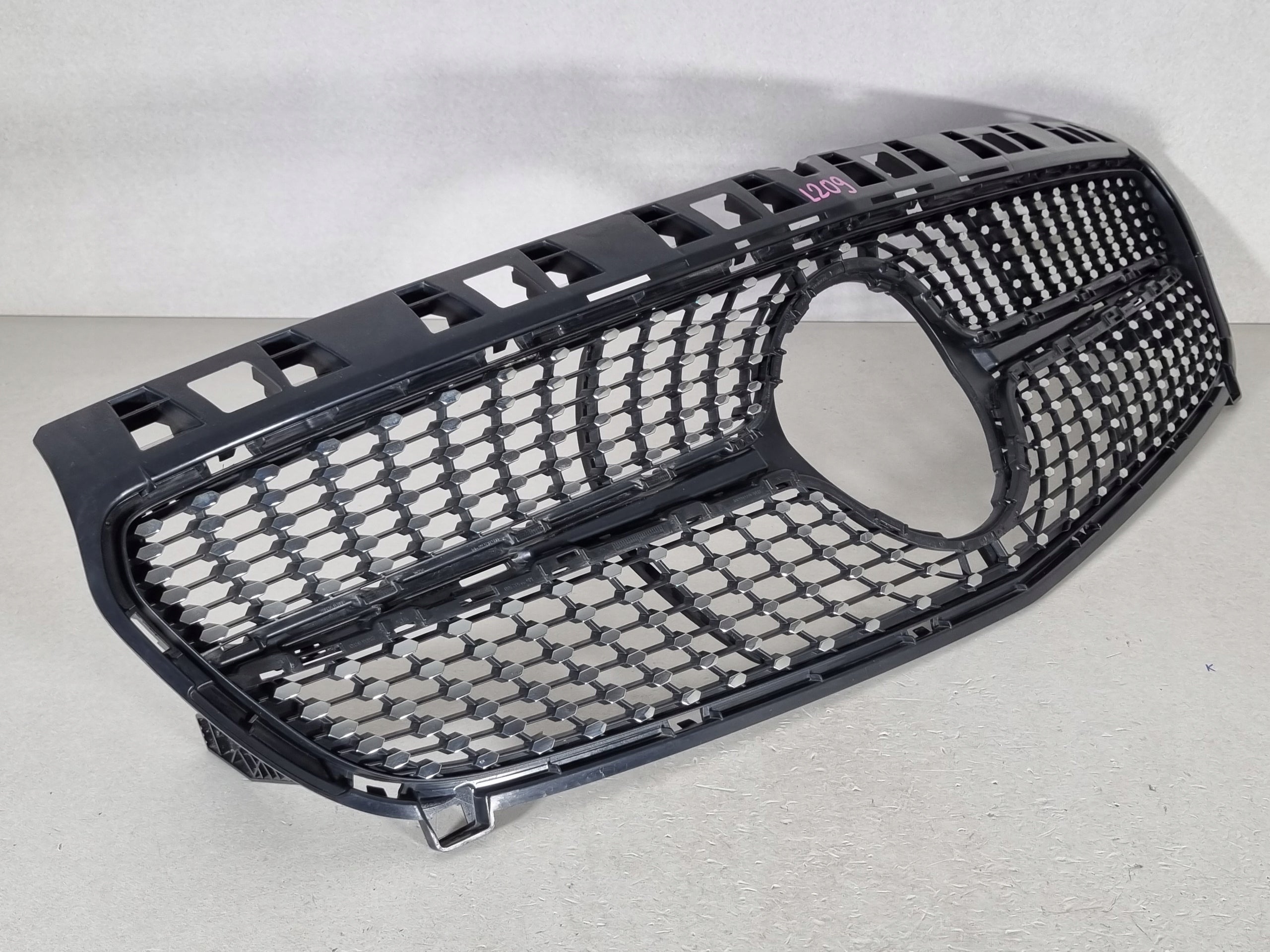 Kühlergrill Mercedes W176 A176 FRONTGRILL A1768881160 Kühlergitter