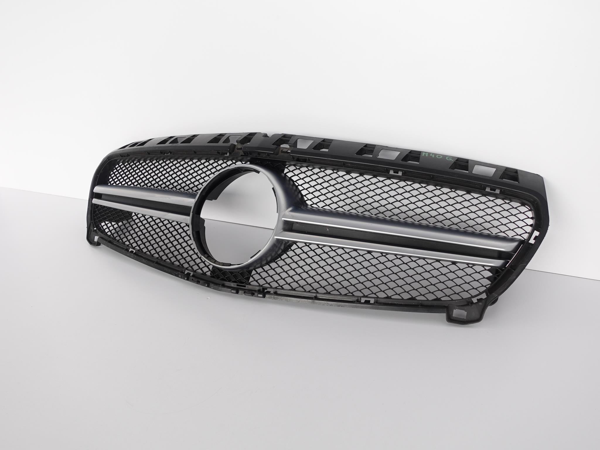 Kühlergrill Mercedes W176 A176 FRONTGRILL A1768880860 Kühlergitter