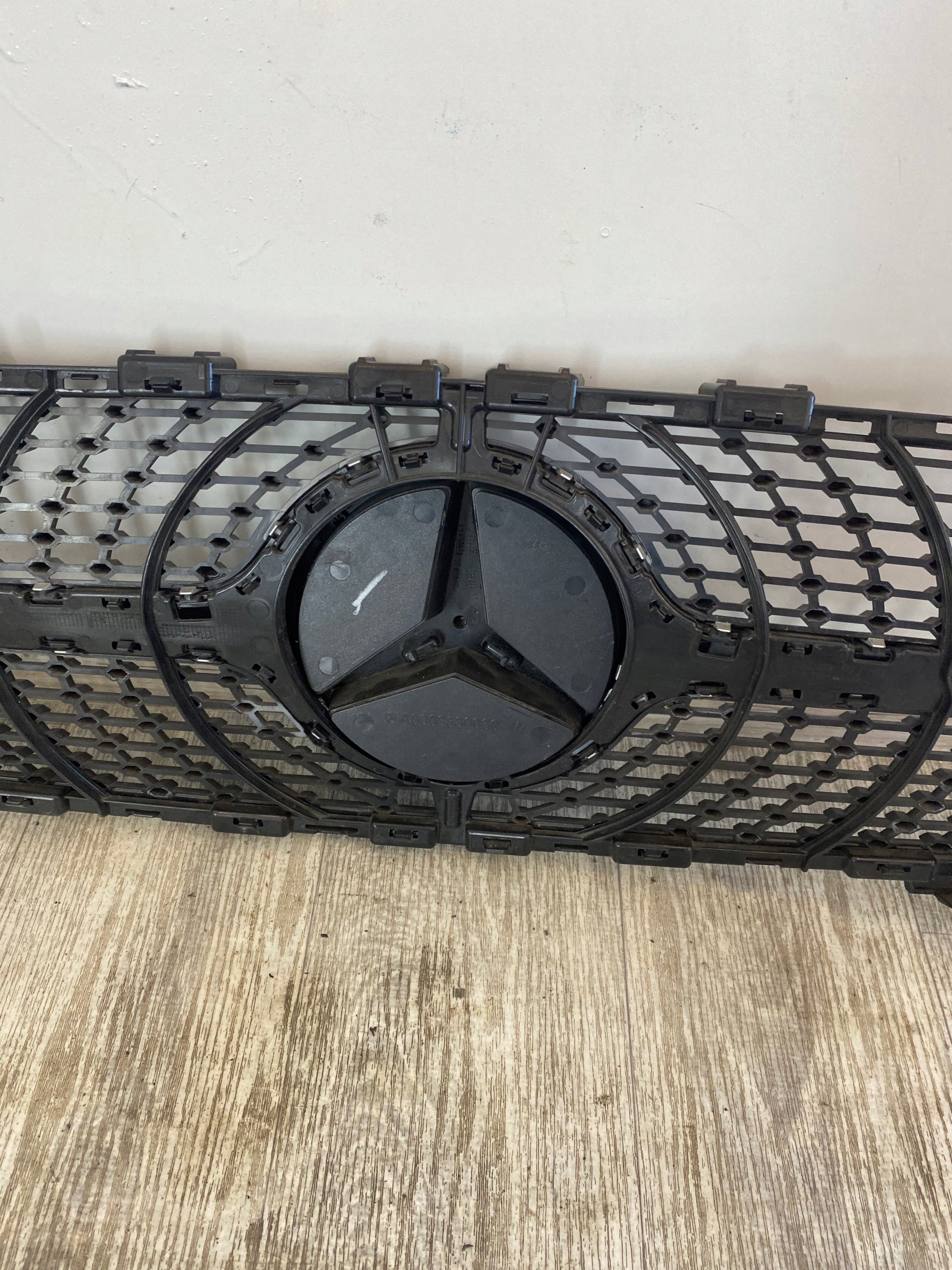 Kühlergrill Mercedes W176 A176 FRONTGRILL A1768881760 Kühlergitter