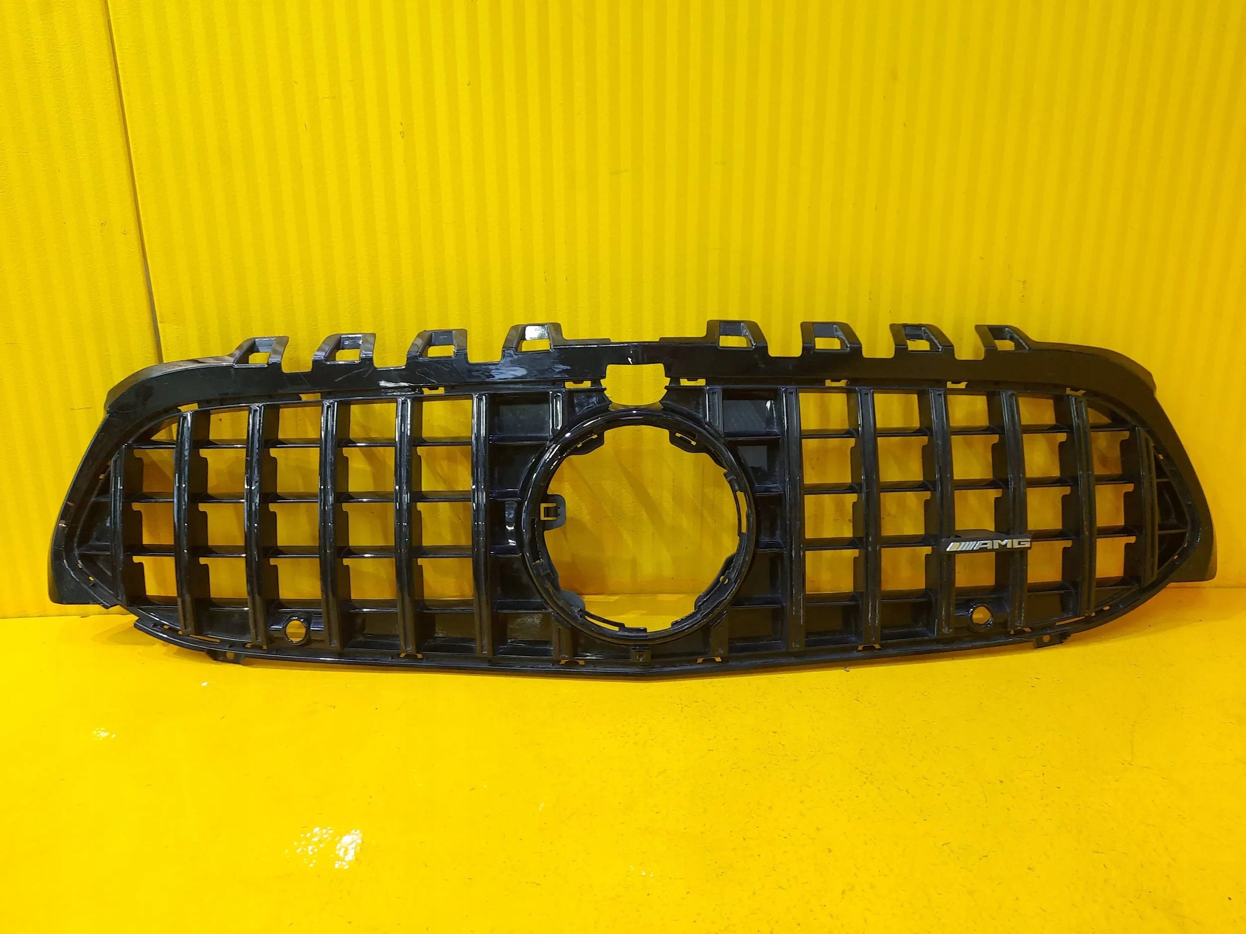  Radiator grille Mercedes W177 FRONTGRILL Radiator grille  product image