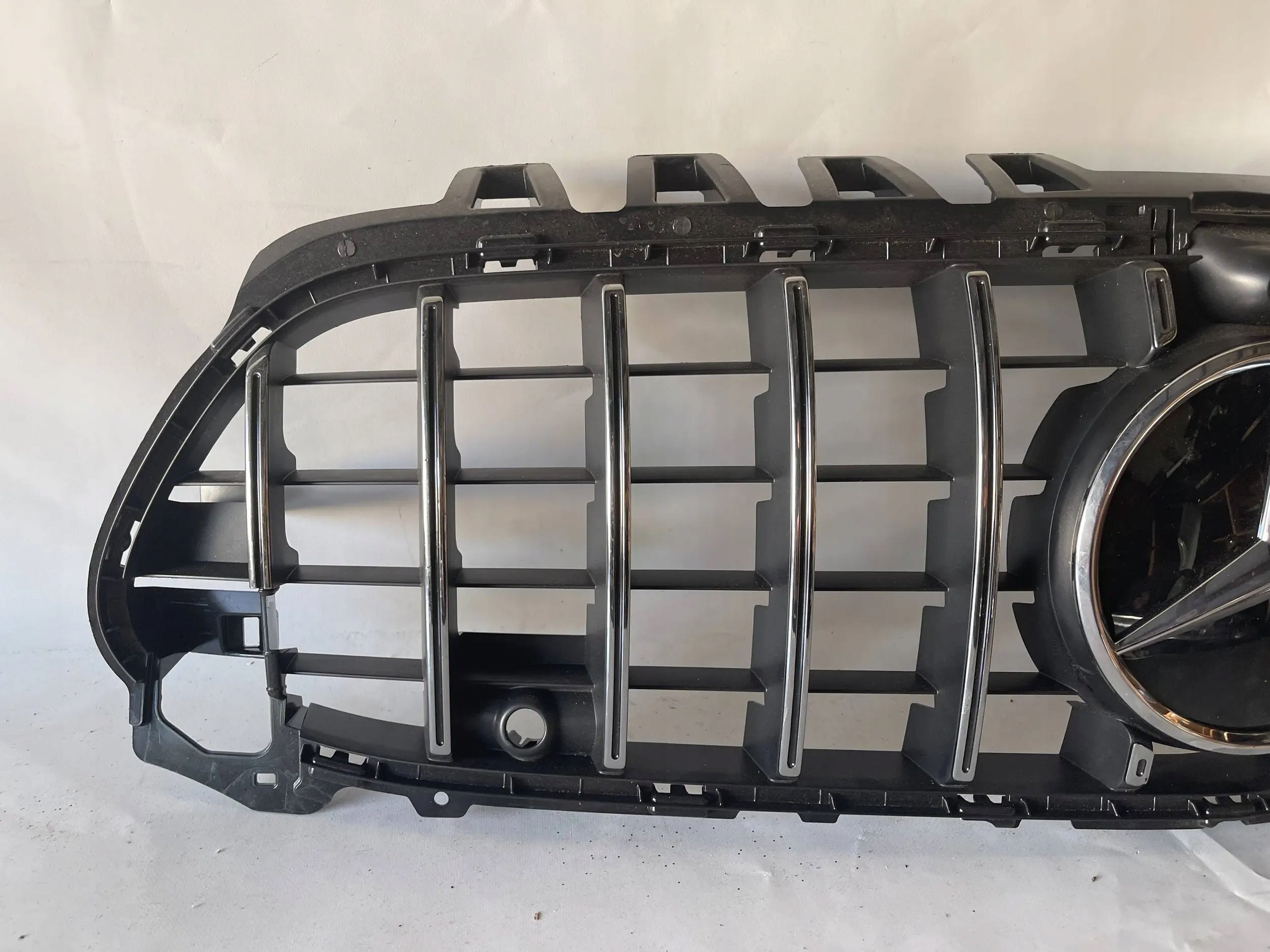 Kühlergrill Mercedes A177 W177 FRONTGRILL A1778882000 Kühlergitter