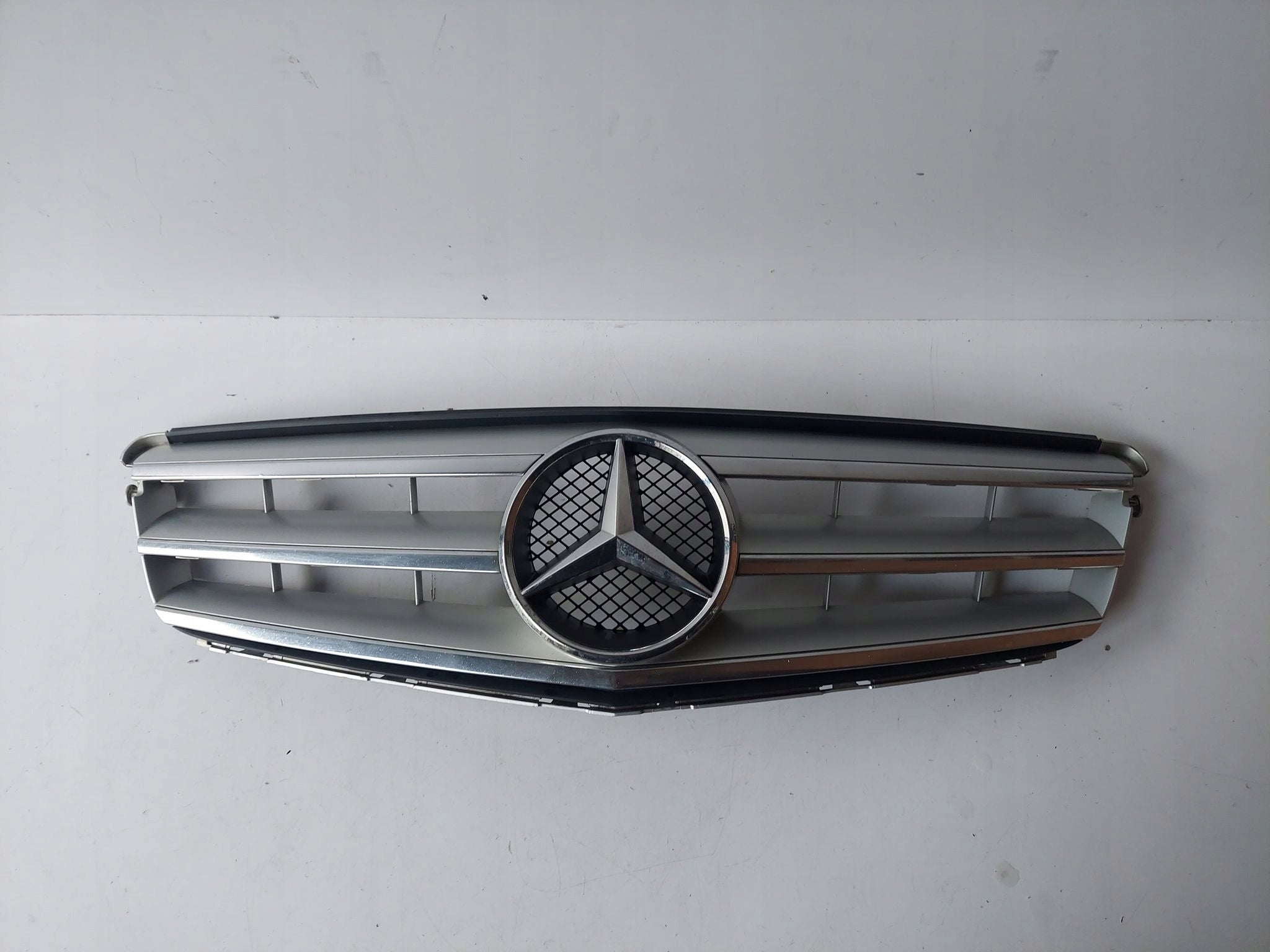 Kühlergrill Mercedes W204 FRONTGRILL A2048800023 Kühlergitter