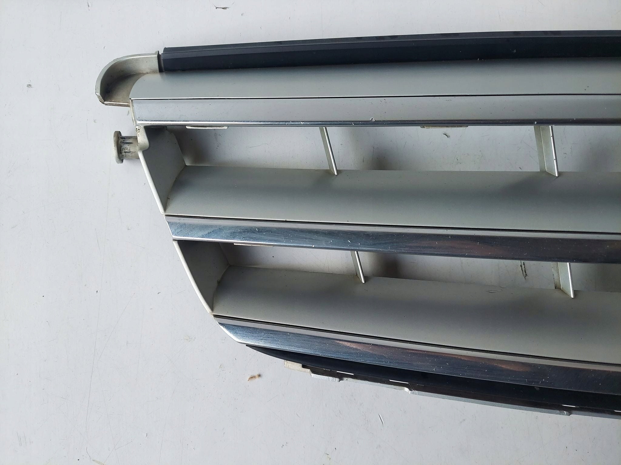 Kühlergrill Mercedes W204 FRONTGRILL A2048800023 Kühlergitter