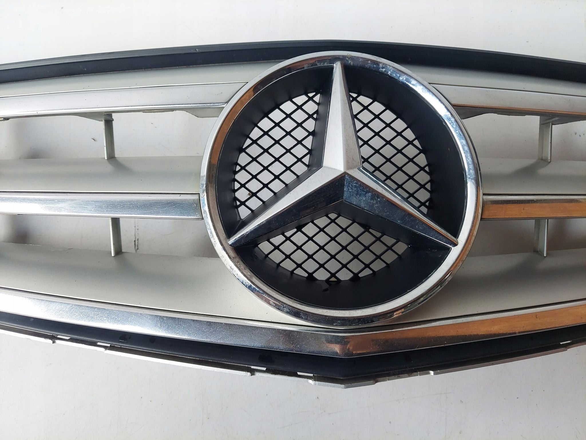 Kühlergrill Mercedes W204 FRONTGRILL A2048800023 Kühlergitter