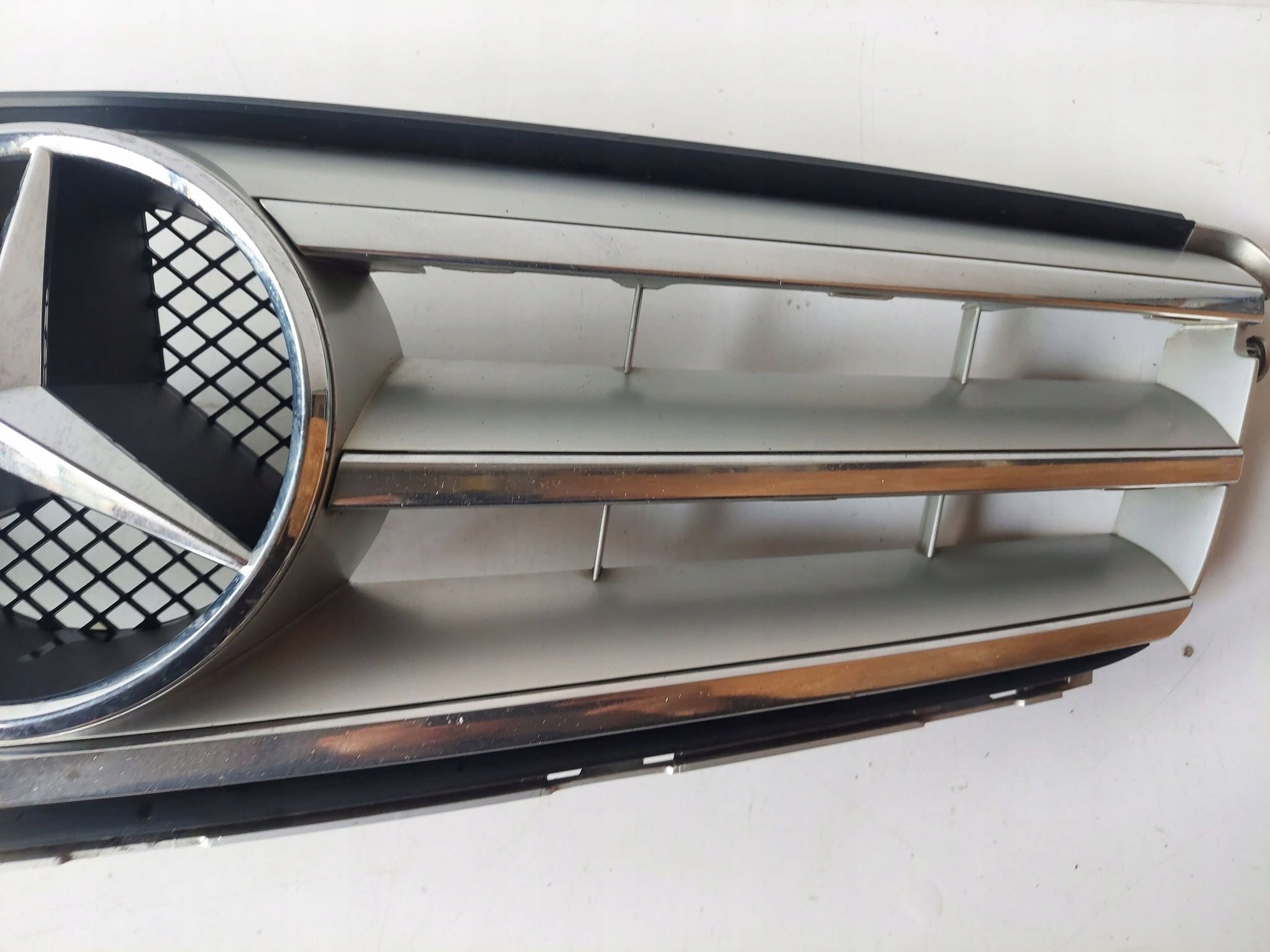 Kühlergrill Mercedes W204 FRONTGRILL A2048800023 Kühlergitter