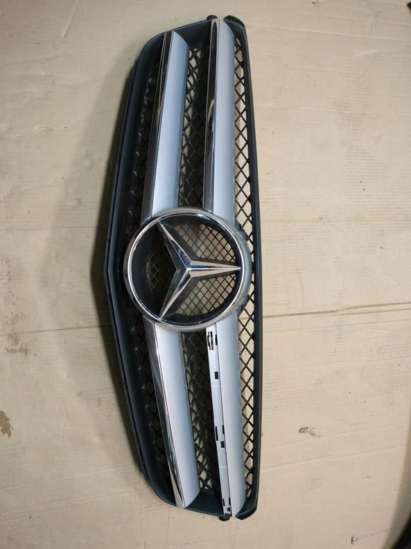 Kühlergrill Mercedes A204 W204 FRONTGRILL A2048880160 Kühlergitter