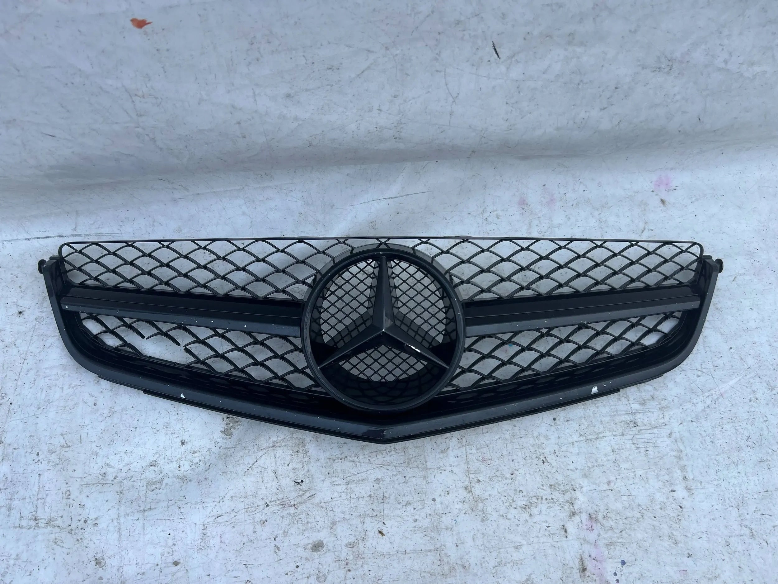  Radiator grille Mercedes W204 FRONT GRILL A2048802483 Radiator grille  product image