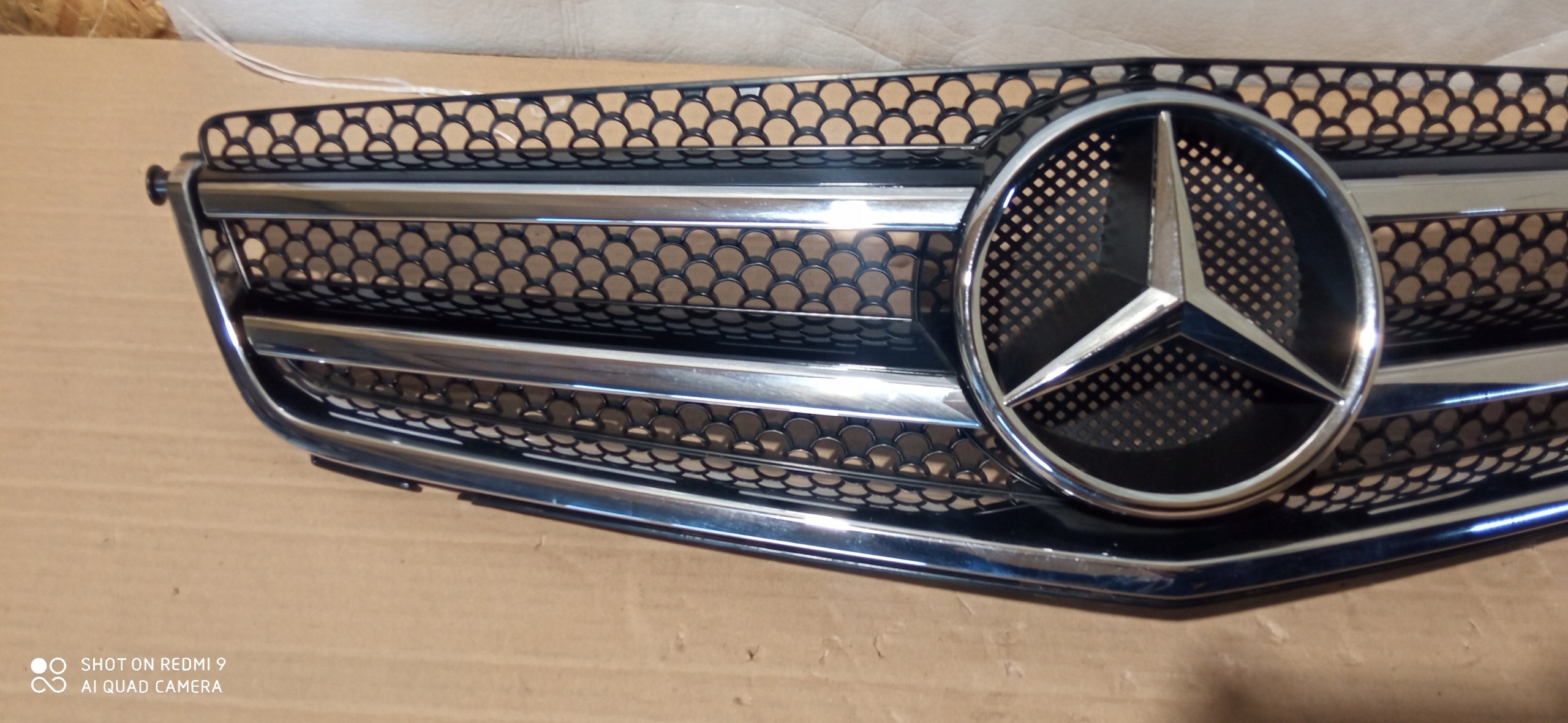 Kühlergrill Mercedes W204 FRONTGRILL A2048800983 Kühlergitter