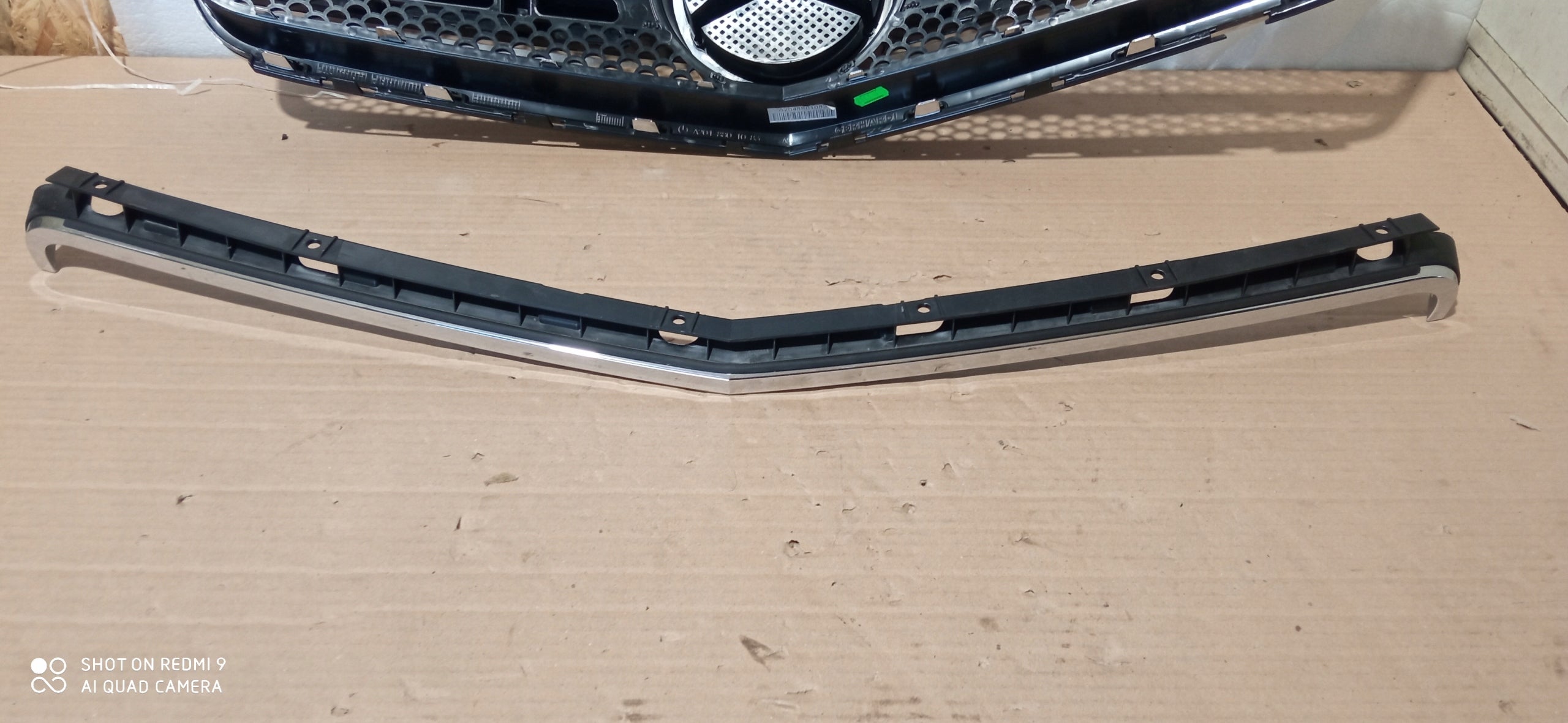 Kühlergrill Mercedes W204 FRONTGRILL A2048800983 Kühlergitter