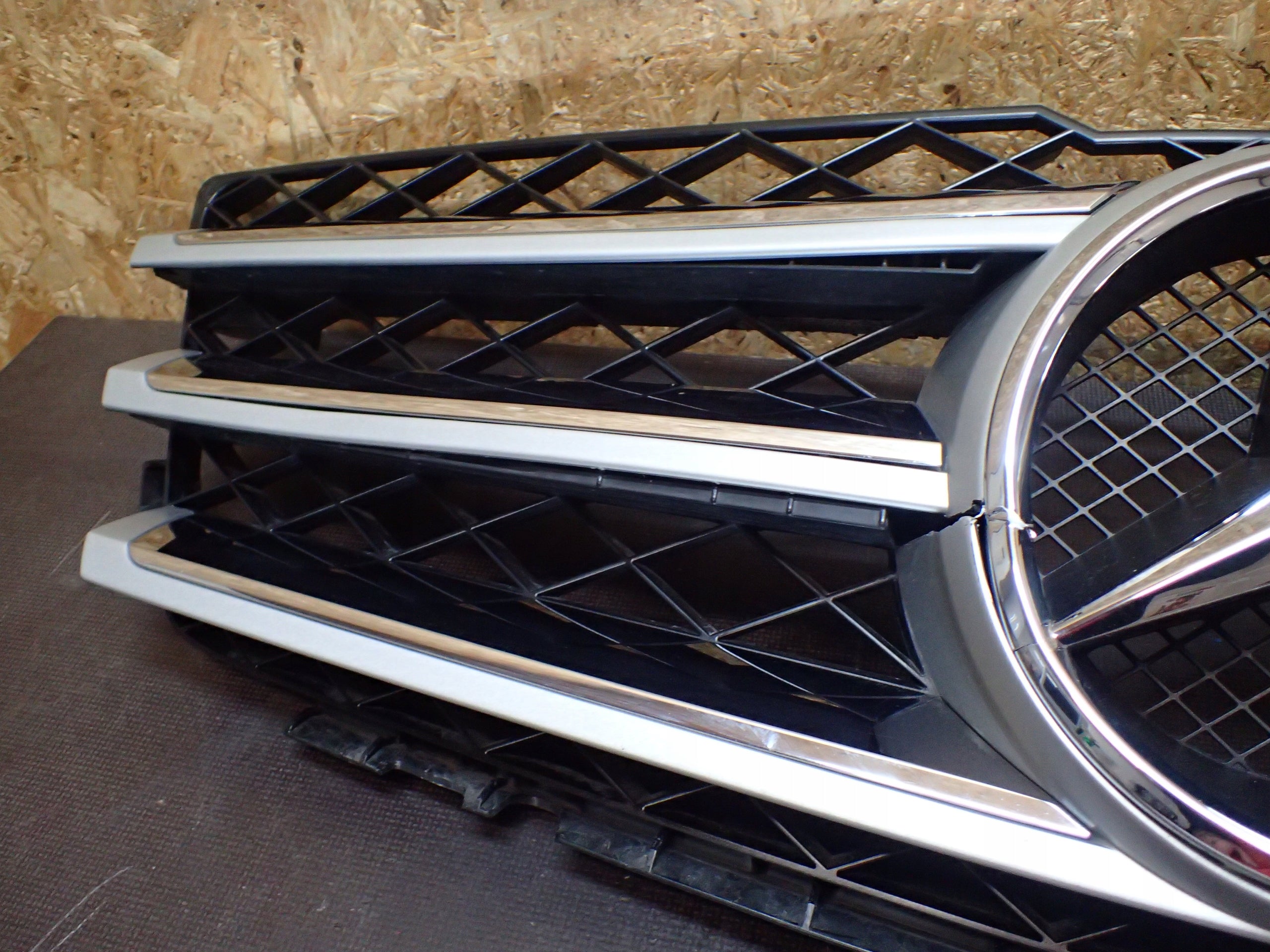 Kühlergrill Mercedes W204 FRONTGRILL Kühlergitter