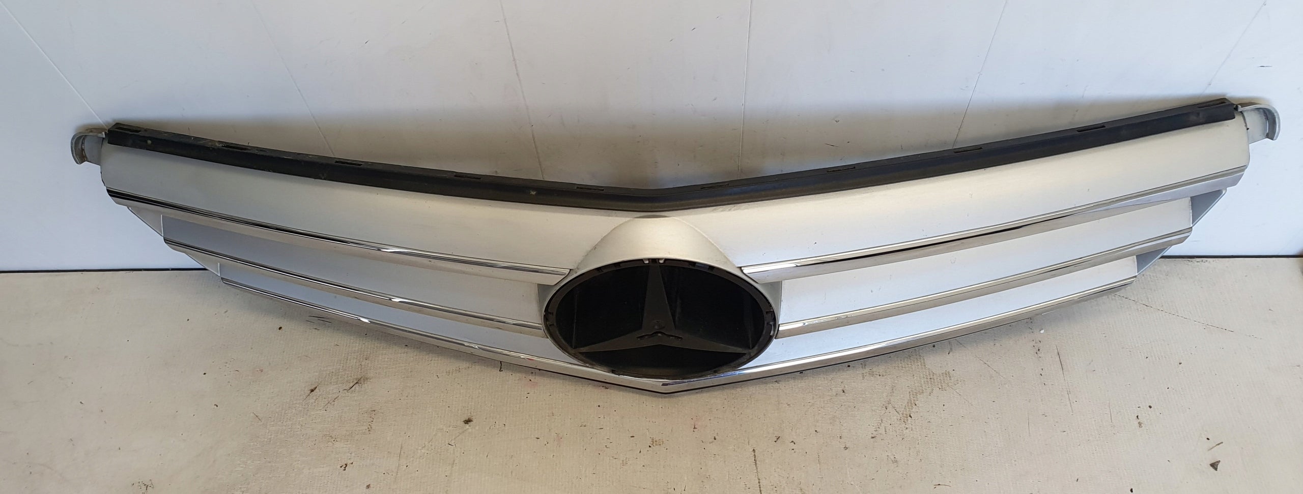 Kühlergrill Mercedes A204 W204 FRONTGRILL A2048800023 Kühlergitter