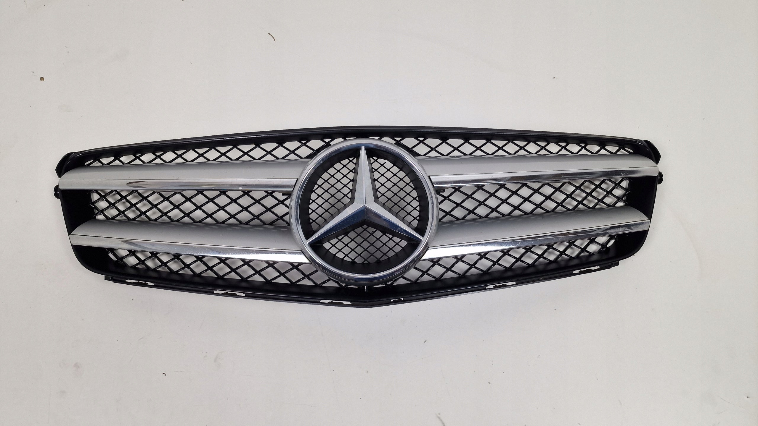 Kühlergrill Mercedes A204 W204 FRONTGRILL A2048802083 Kühlergitter