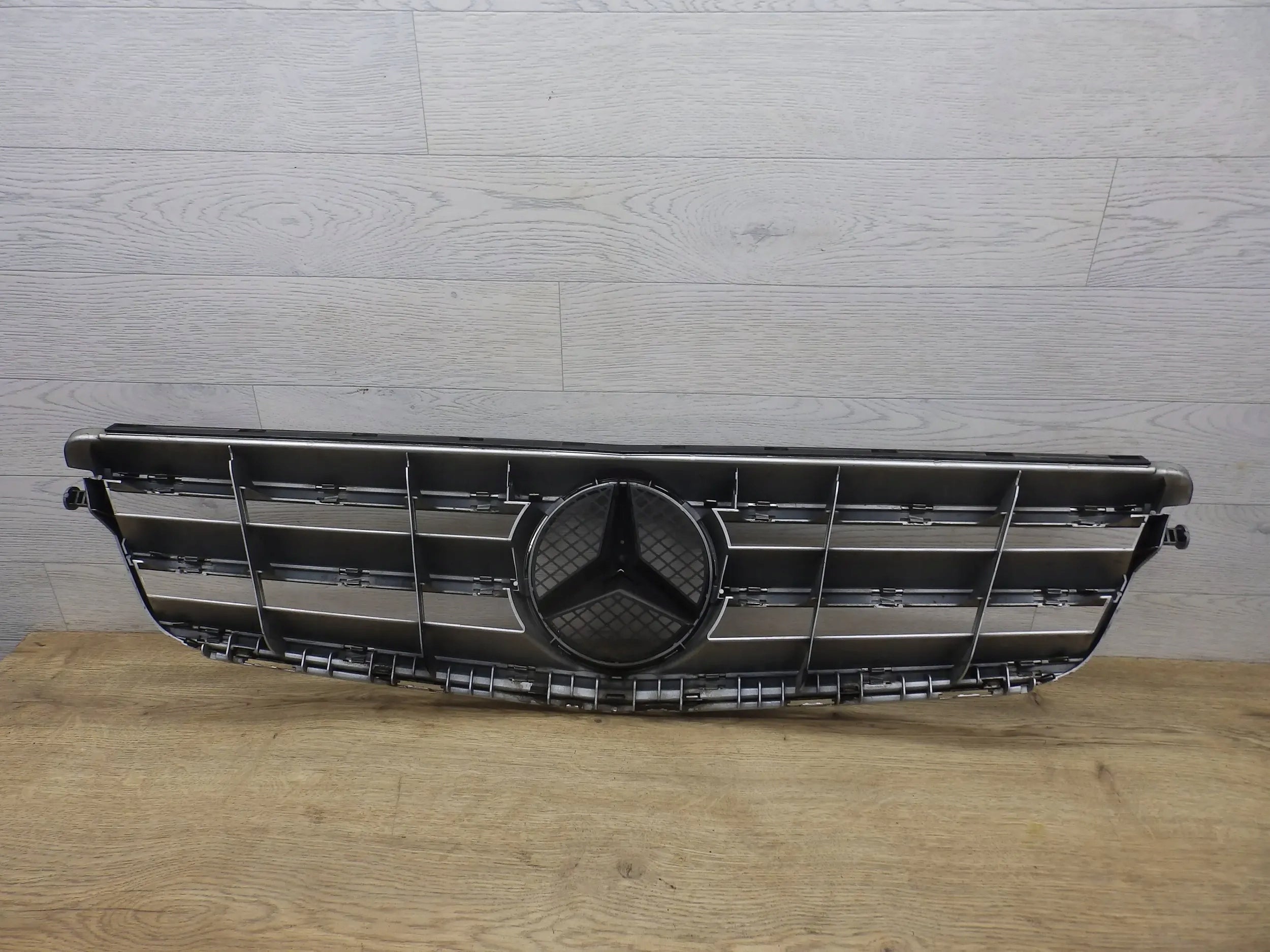 Kühlergrill Mercedes W204 FRONTGRILL A2048800023 Kühlergitter