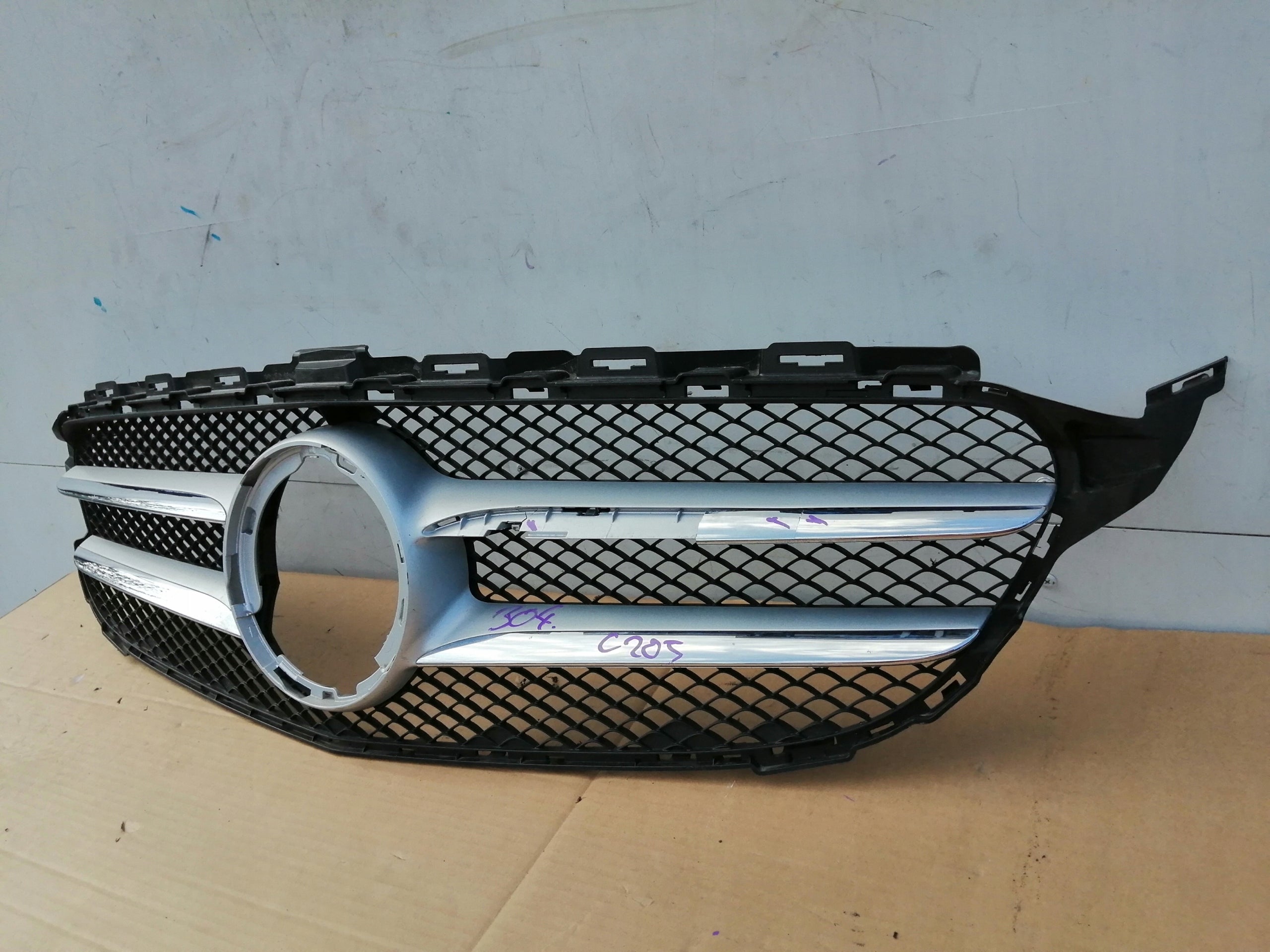 Kühlergrill Mercedes W205 FRONTGRILL A2058801704 Kühlergitter