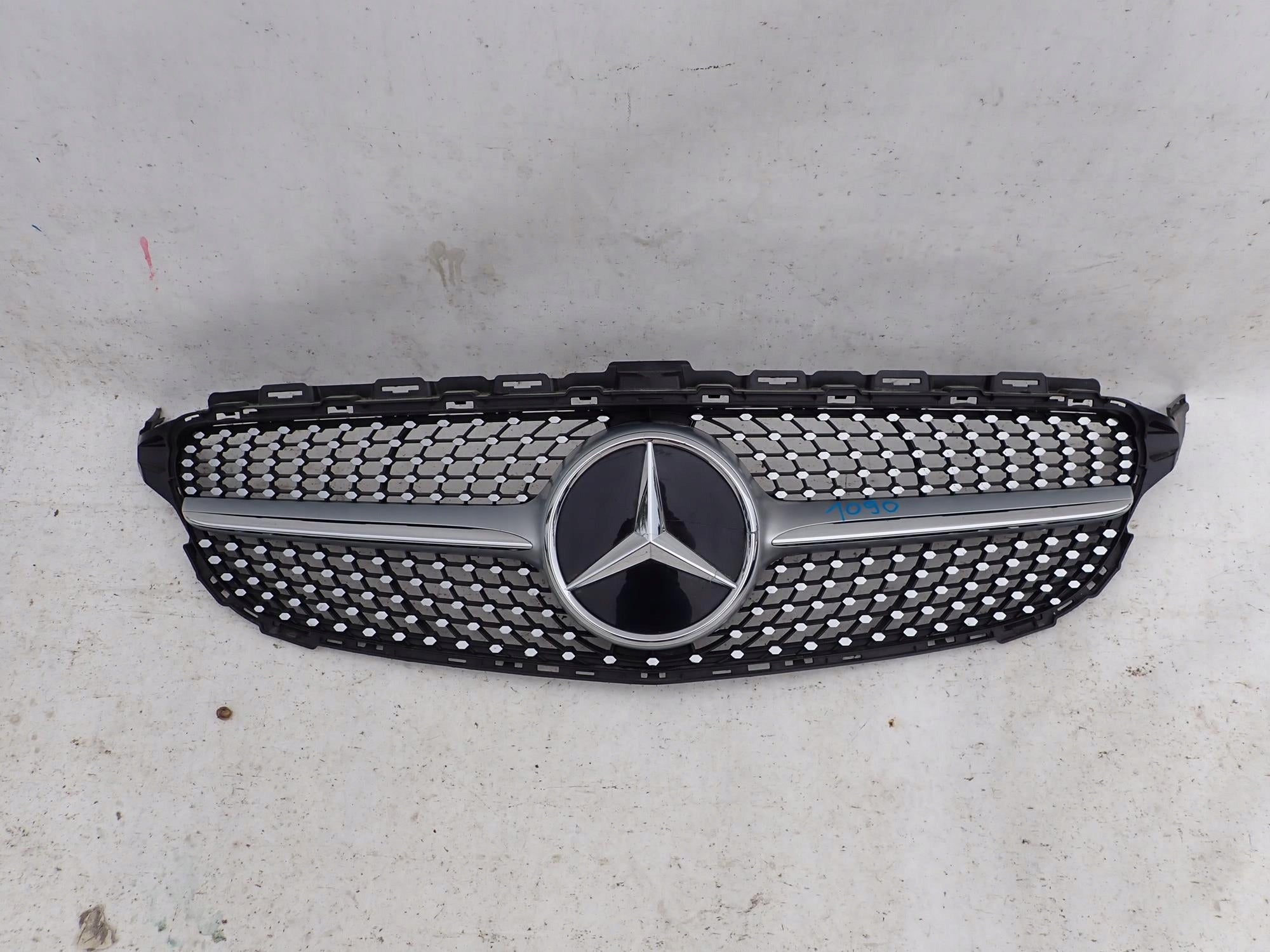 Kühlergrill Mercedes W205 A205 FRONTGRILL A2058800307 Kühlergitter