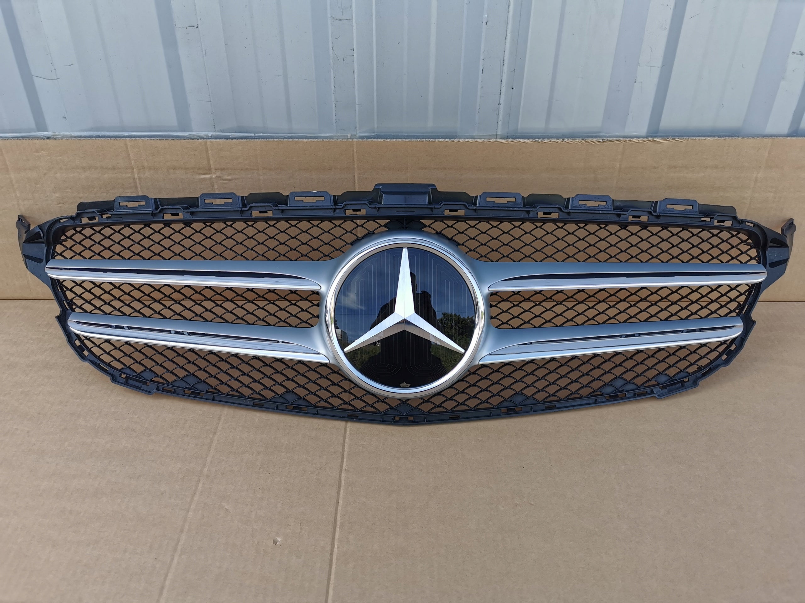 Kühlergrill Mercedes W205 FRONTGRILL A2058809804 Kühlergitter