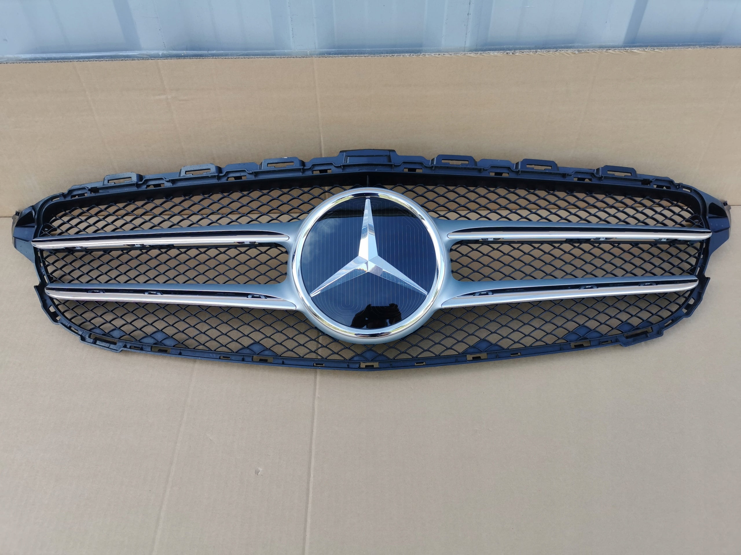 Kühlergrill Mercedes W205 FRONTGRILL A2058809804 Kühlergitter