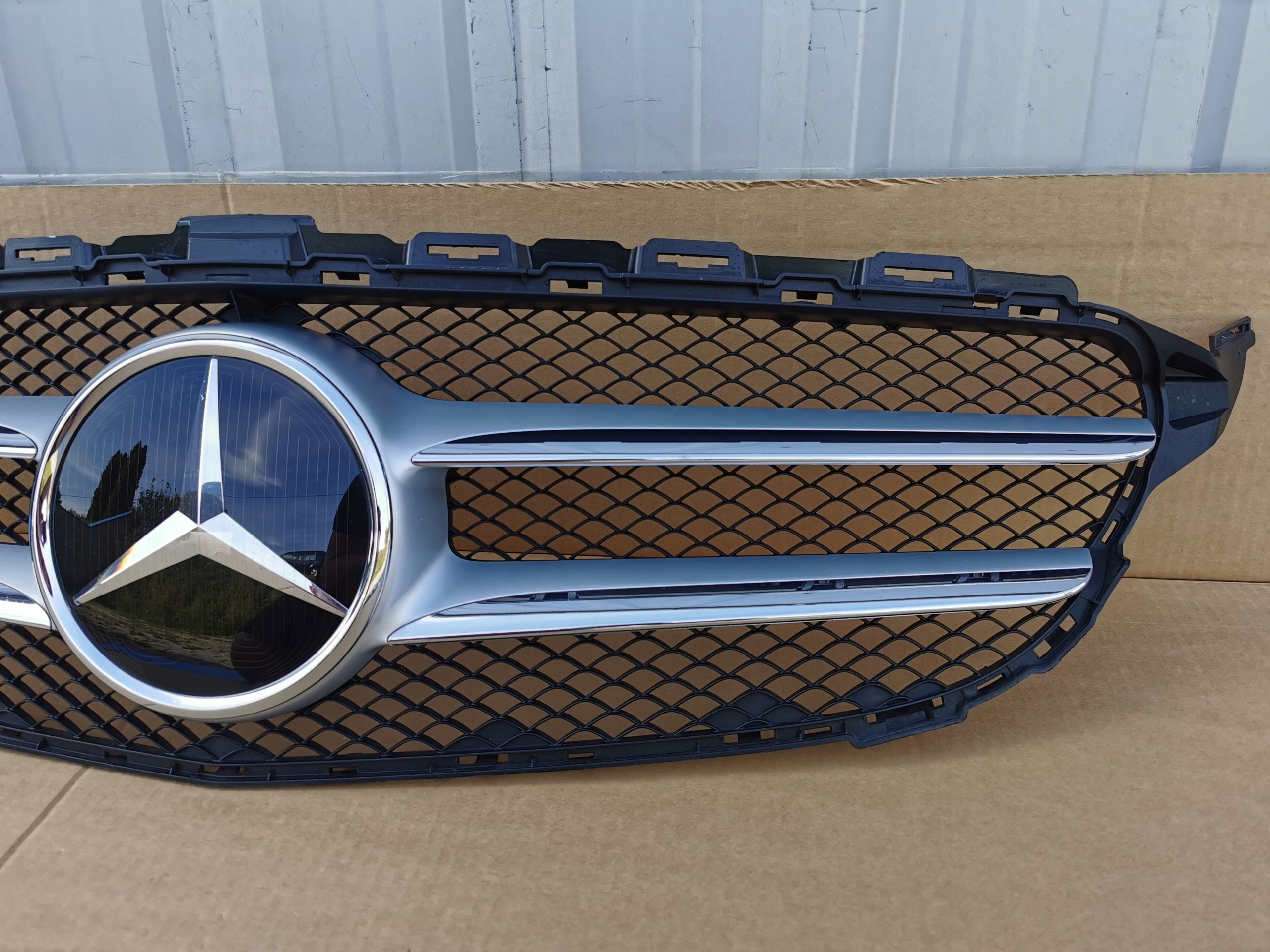 Kühlergrill Mercedes W205 FRONTGRILL A2058809804 Kühlergitter