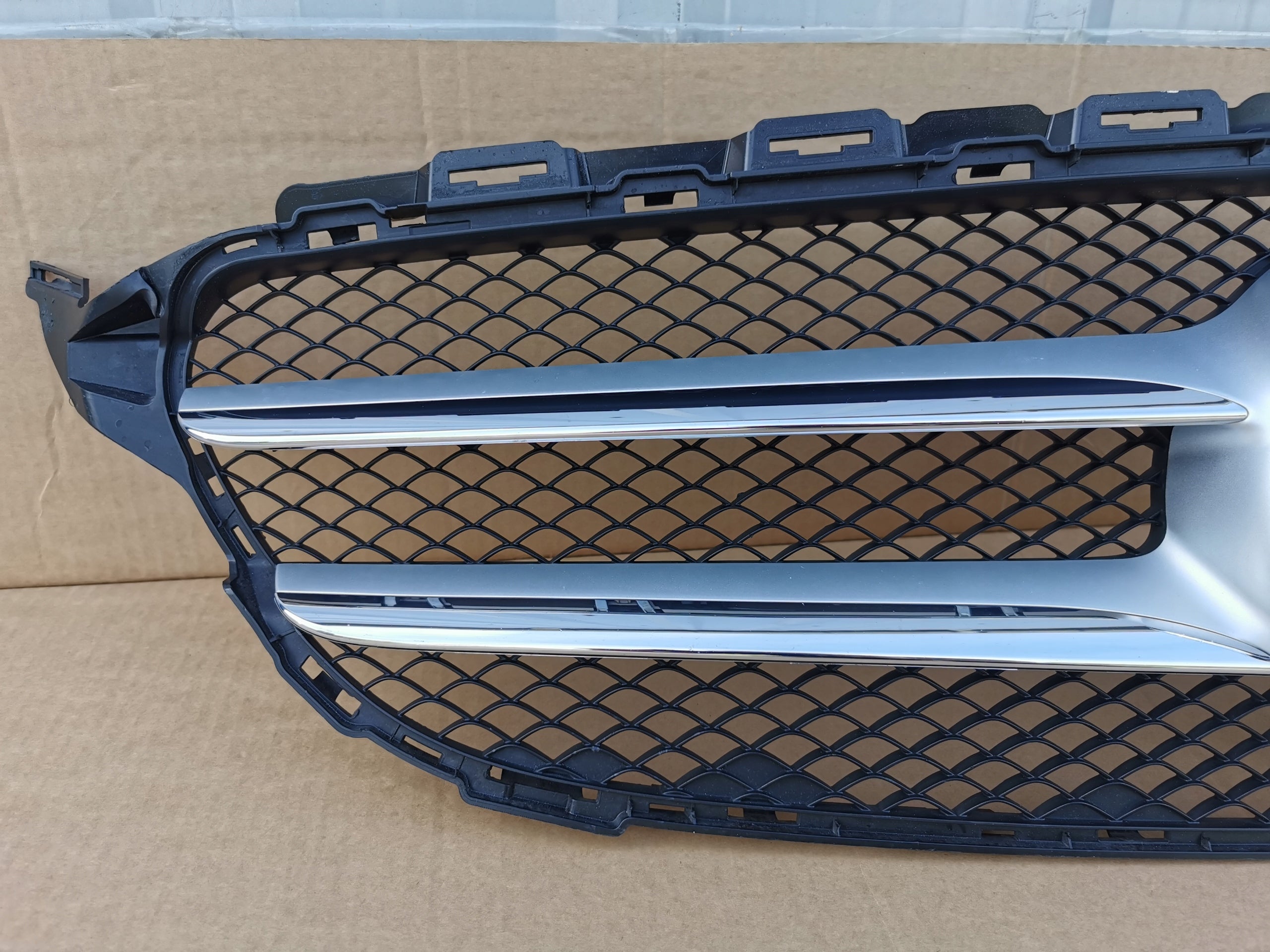 Kühlergrill Mercedes W205 FRONTGRILL A2058809804 Kühlergitter