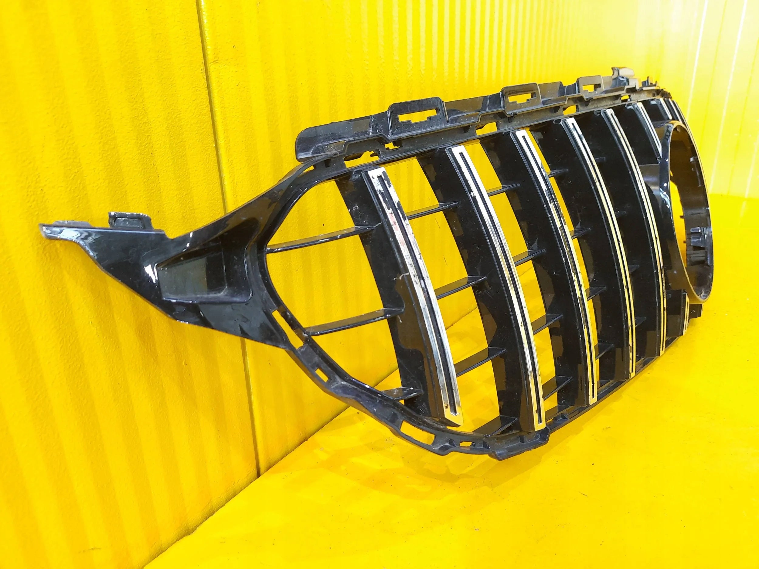 Kühlergrill Mercedes W205 A290 FRONTGRILL A2908859300 Kühlergitter