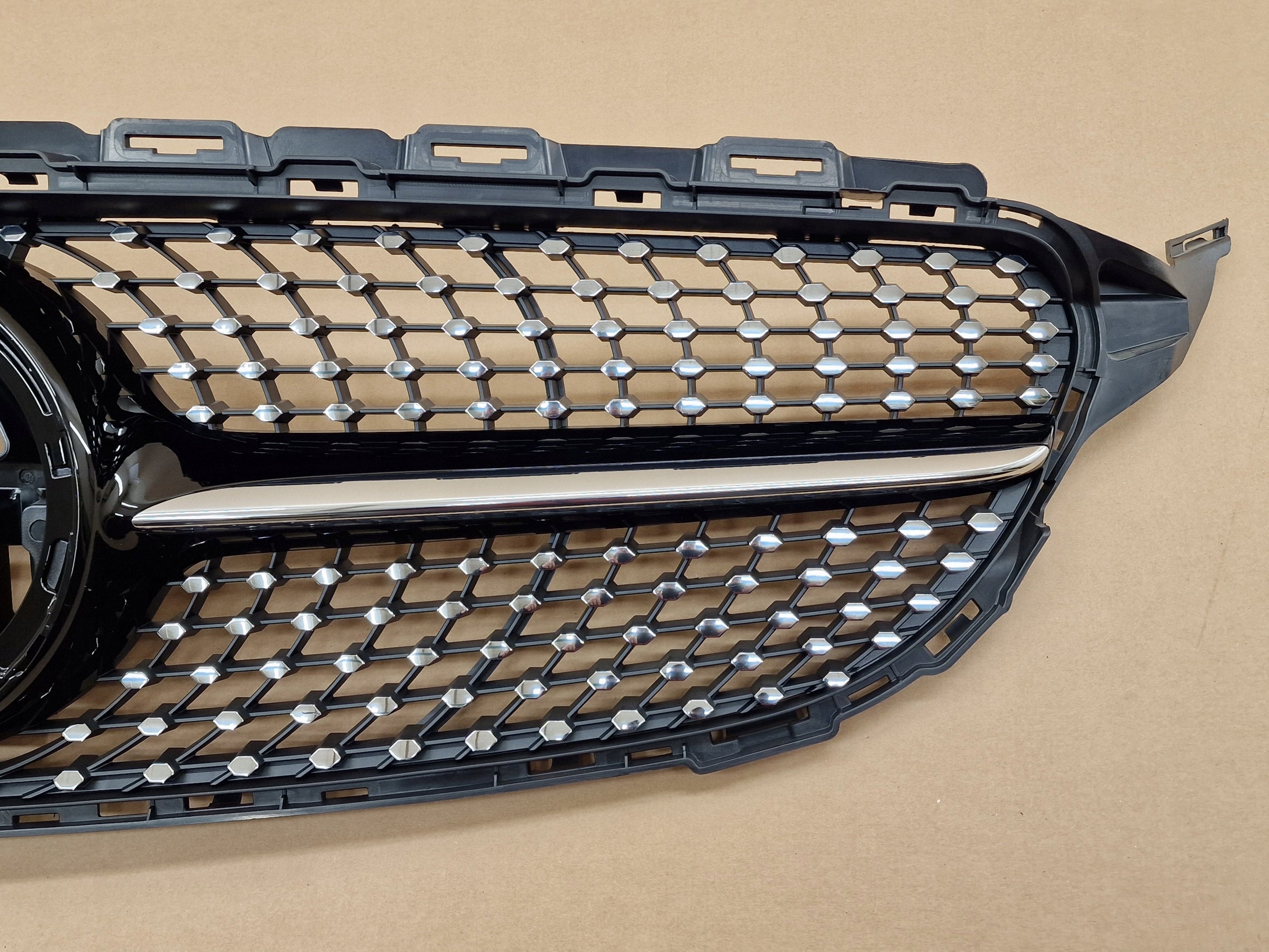 Kühlergrill Mercedes W205 FRONTGRILL A2058800407 Kühlergitter